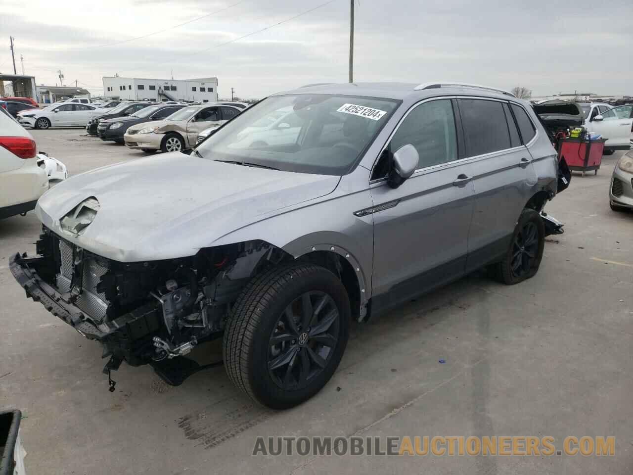 3VV3B7AX1RM049182 VOLKSWAGEN TIGUAN 2024