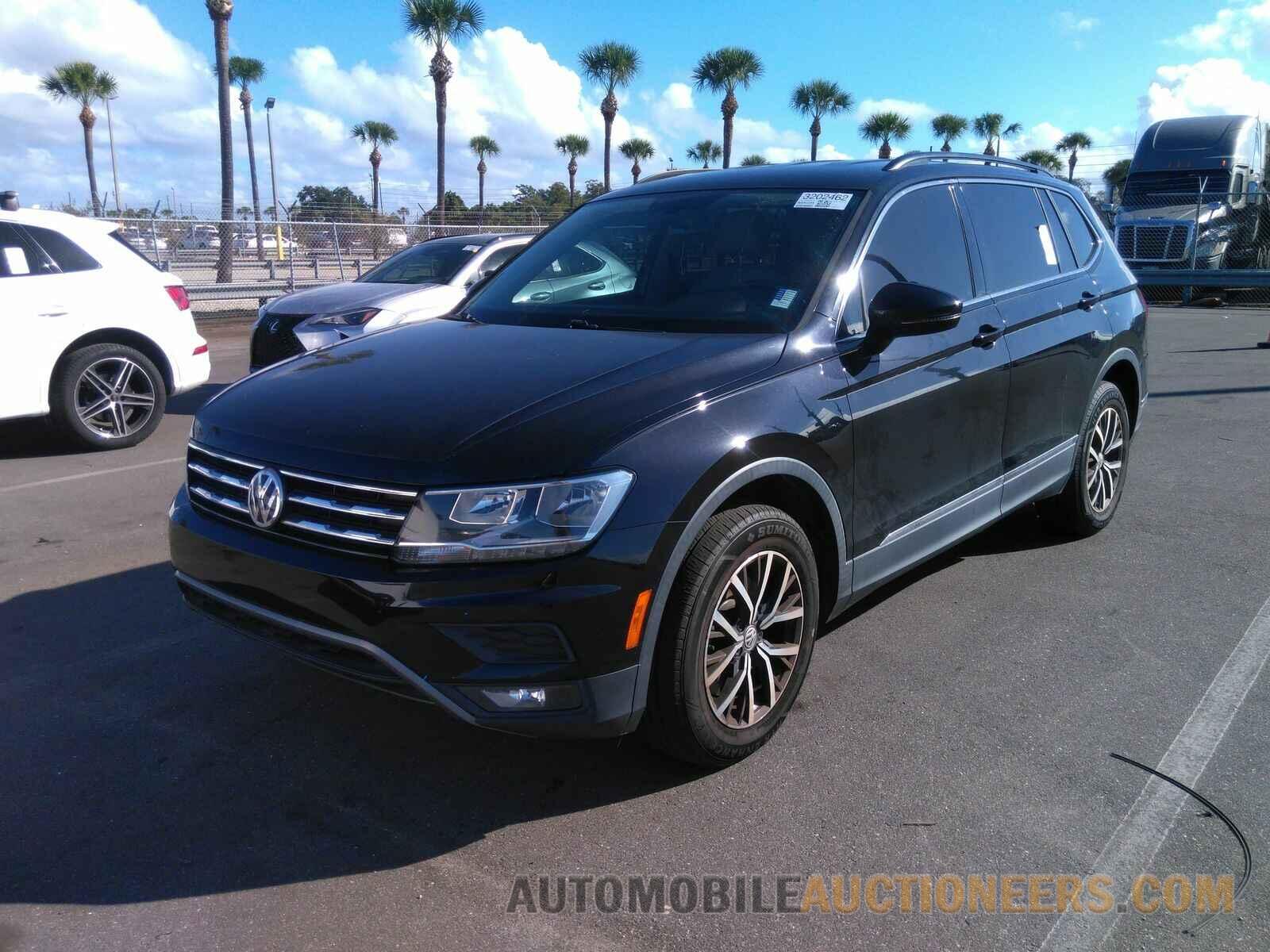 3VV3B7AX2JM019273 Volkswagen Tiguan 2018