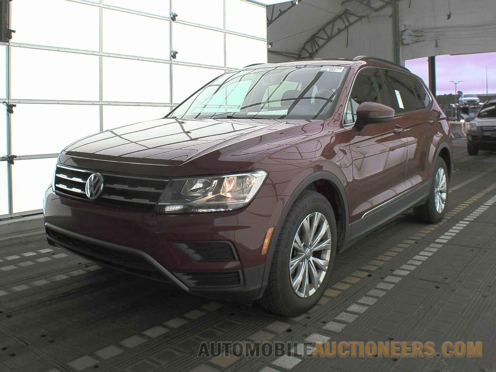 3VV3B7AX2JM067095 Volkswagen Tiguan 2018