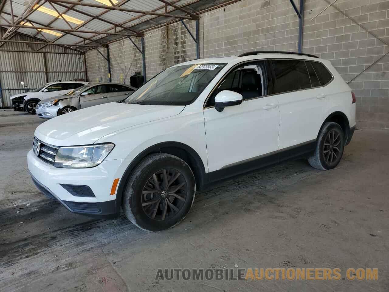 3VV3B7AX2JM212457 VOLKSWAGEN TIGUAN 2018