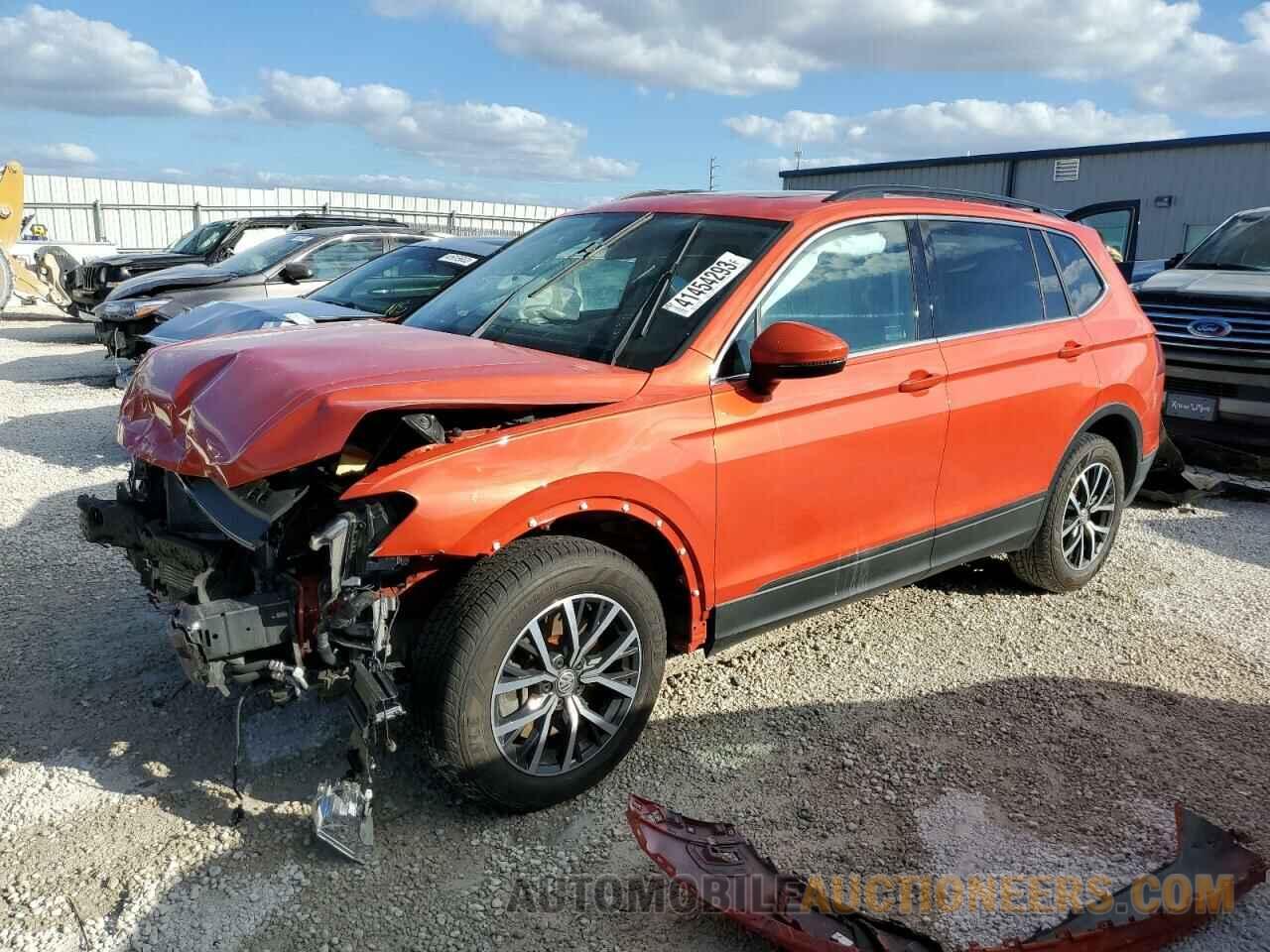 3VV3B7AX2KM016956 VOLKSWAGEN TIGUAN 2019