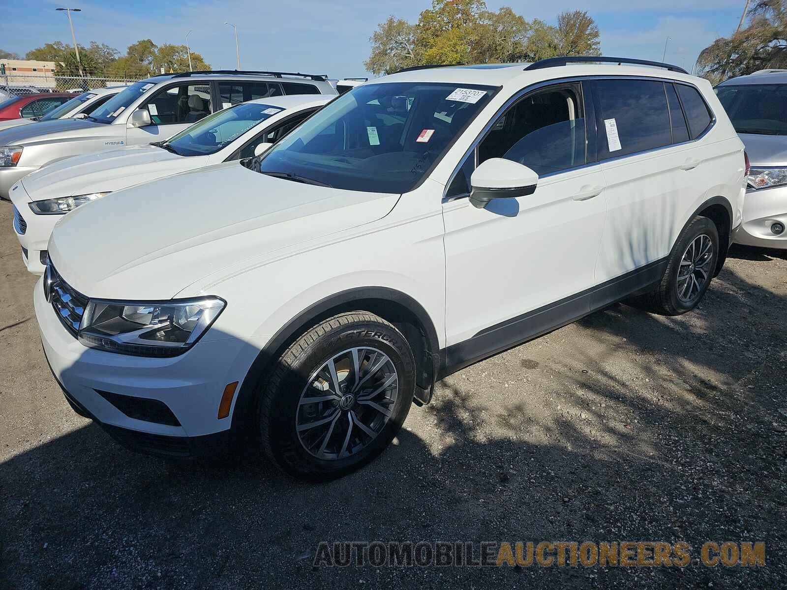 3VV3B7AX2KM045275 Volkswagen Tiguan 2019