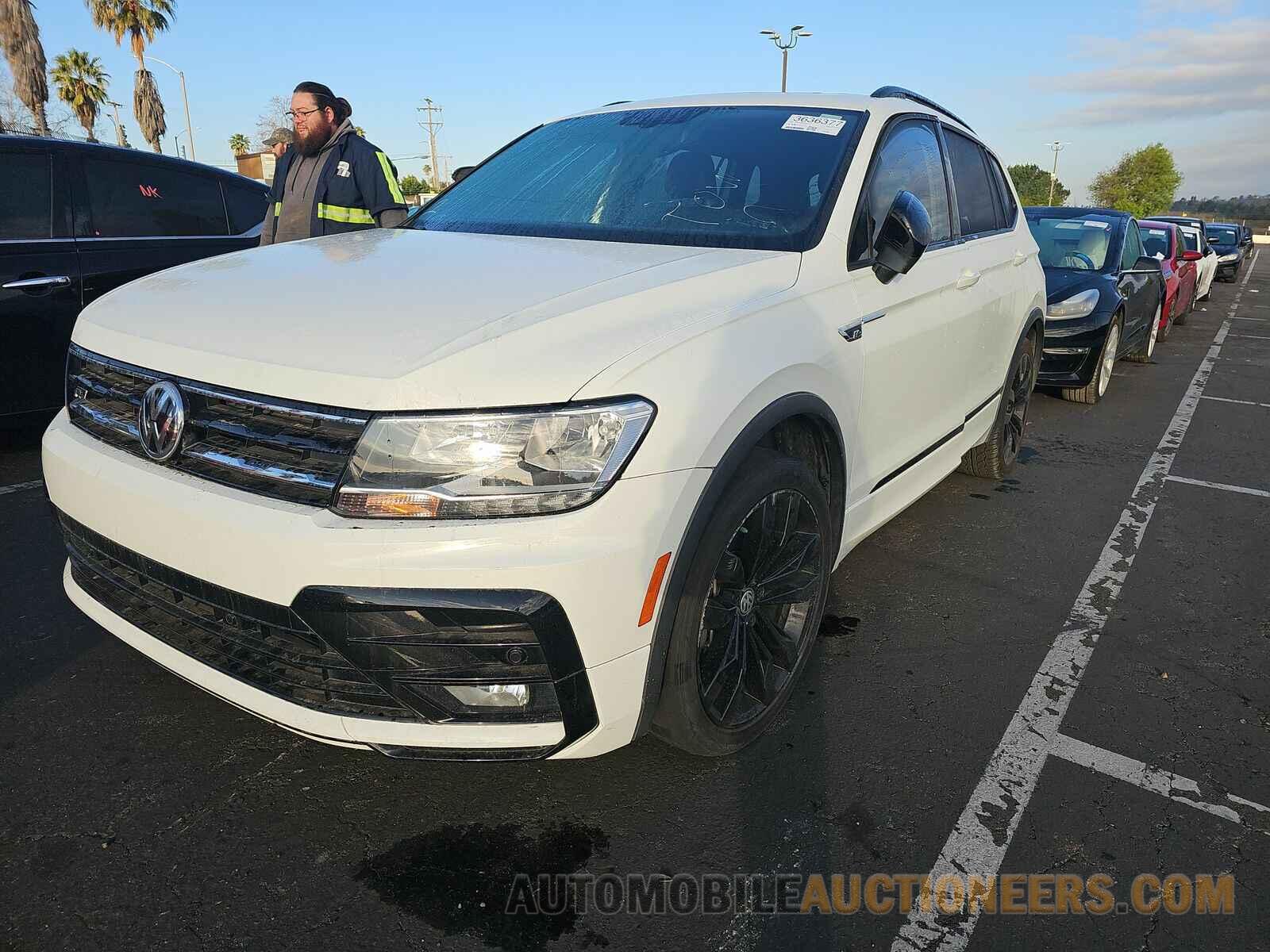 3VV3B7AX3MM138096 Volkswagen Tiguan 2021