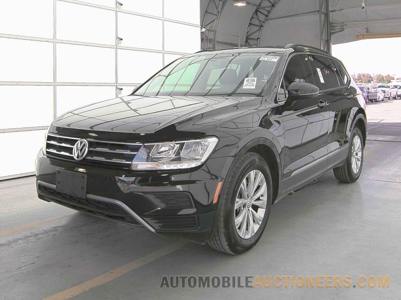 3VV3B7AX4JM064070 Volkswagen Tiguan 2018