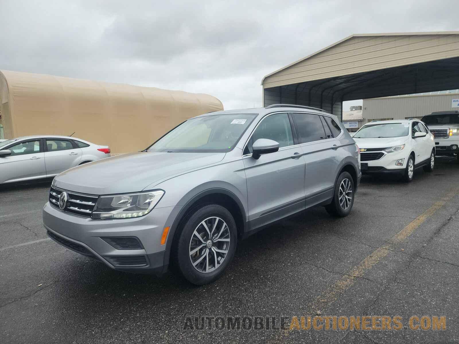 3VV3B7AX4KM088967 Volkswagen Tiguan 2019