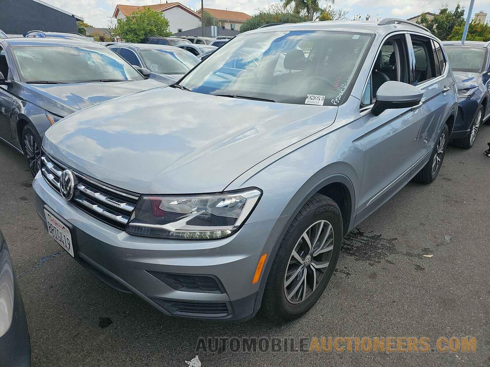 3VV3B7AX4LM035591 Volkswagen Tiguan 2020