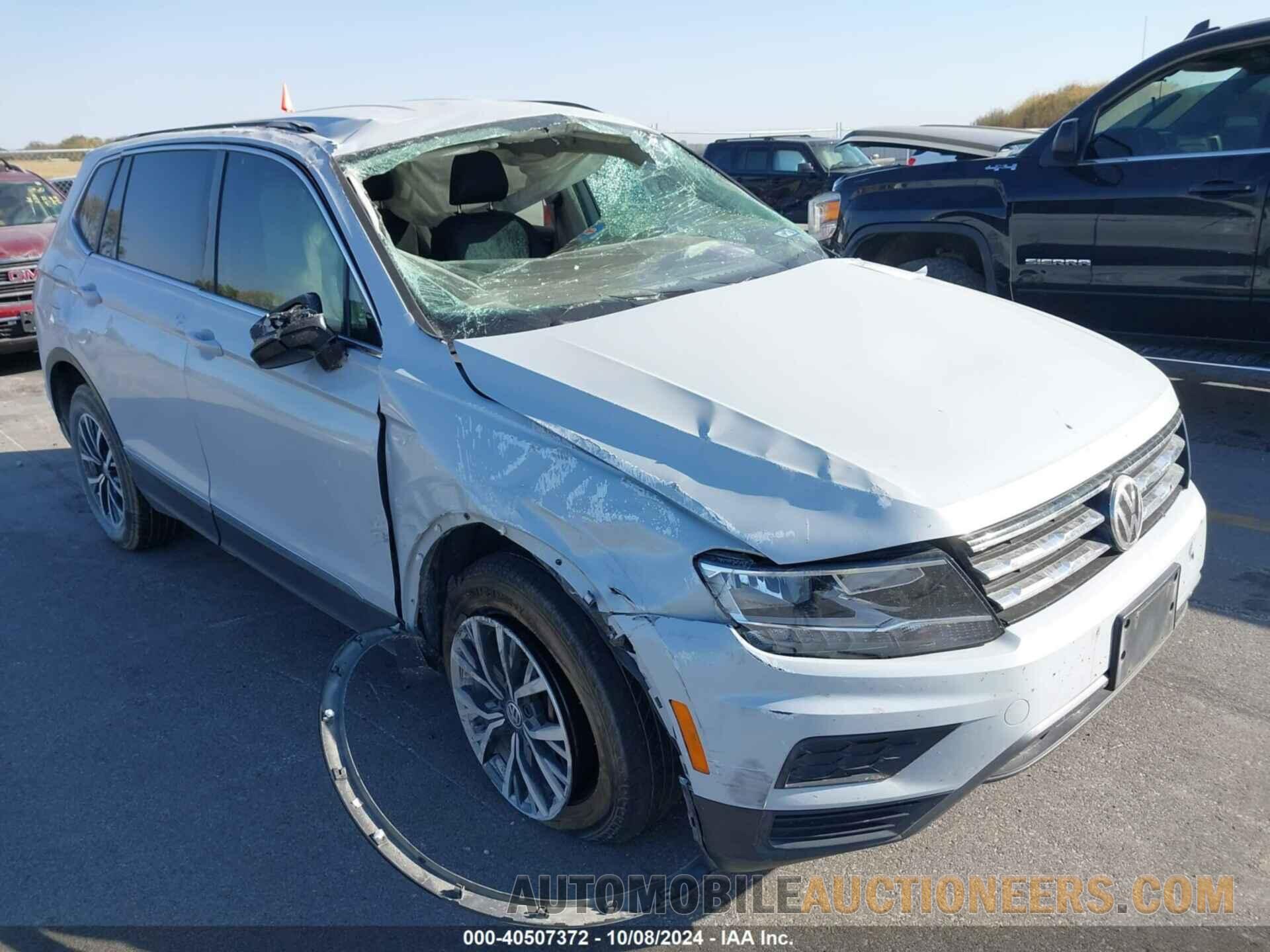 3VV3B7AX5JM203994 VOLKSWAGEN TIGUAN 2018