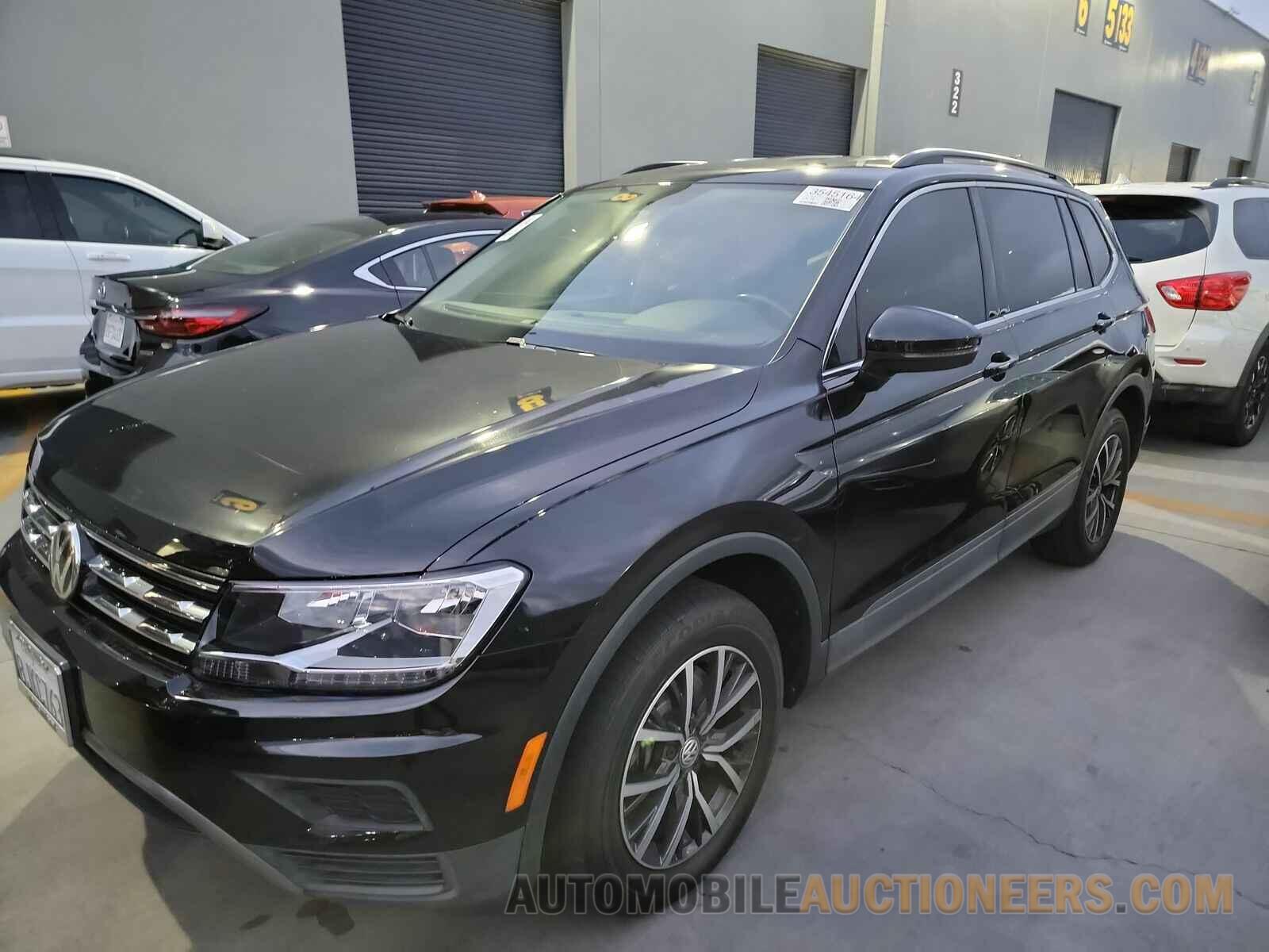 3VV3B7AX5KM074429 Volkswagen Tiguan 2019