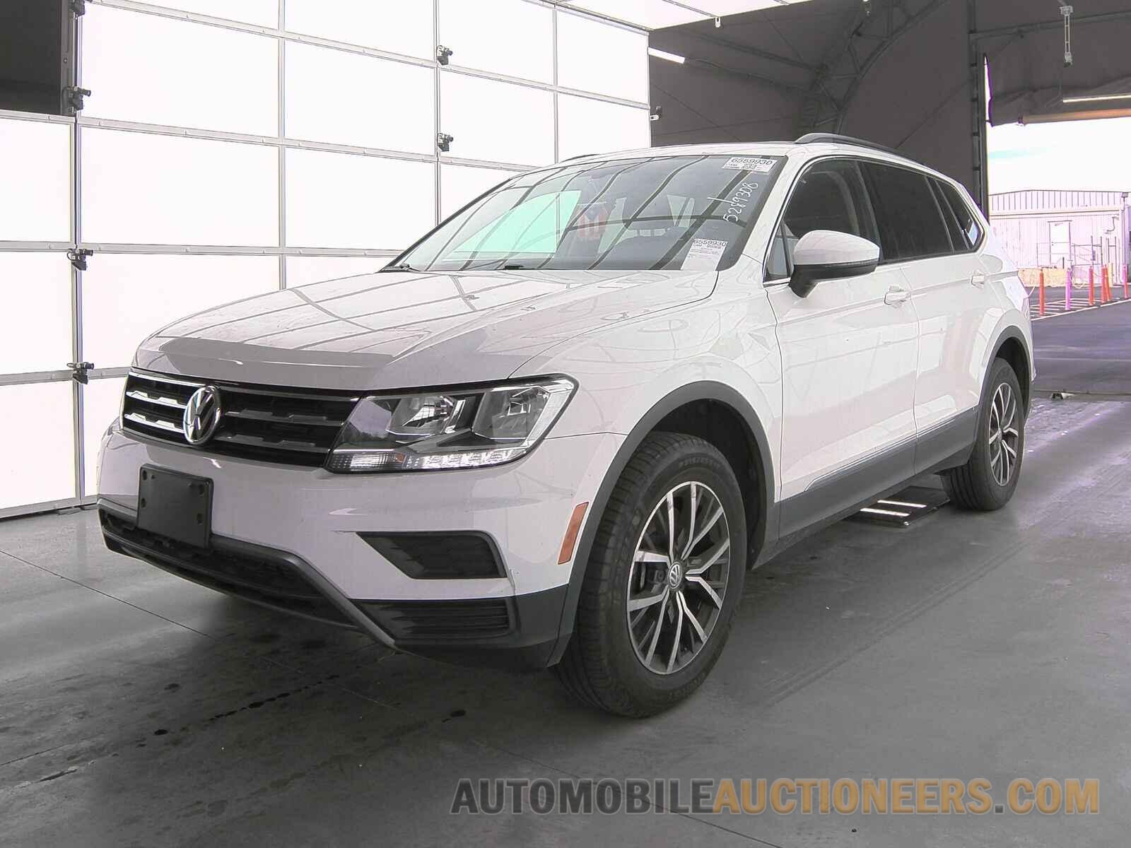 3VV3B7AX6LM130573 Volkswagen Tiguan 2020