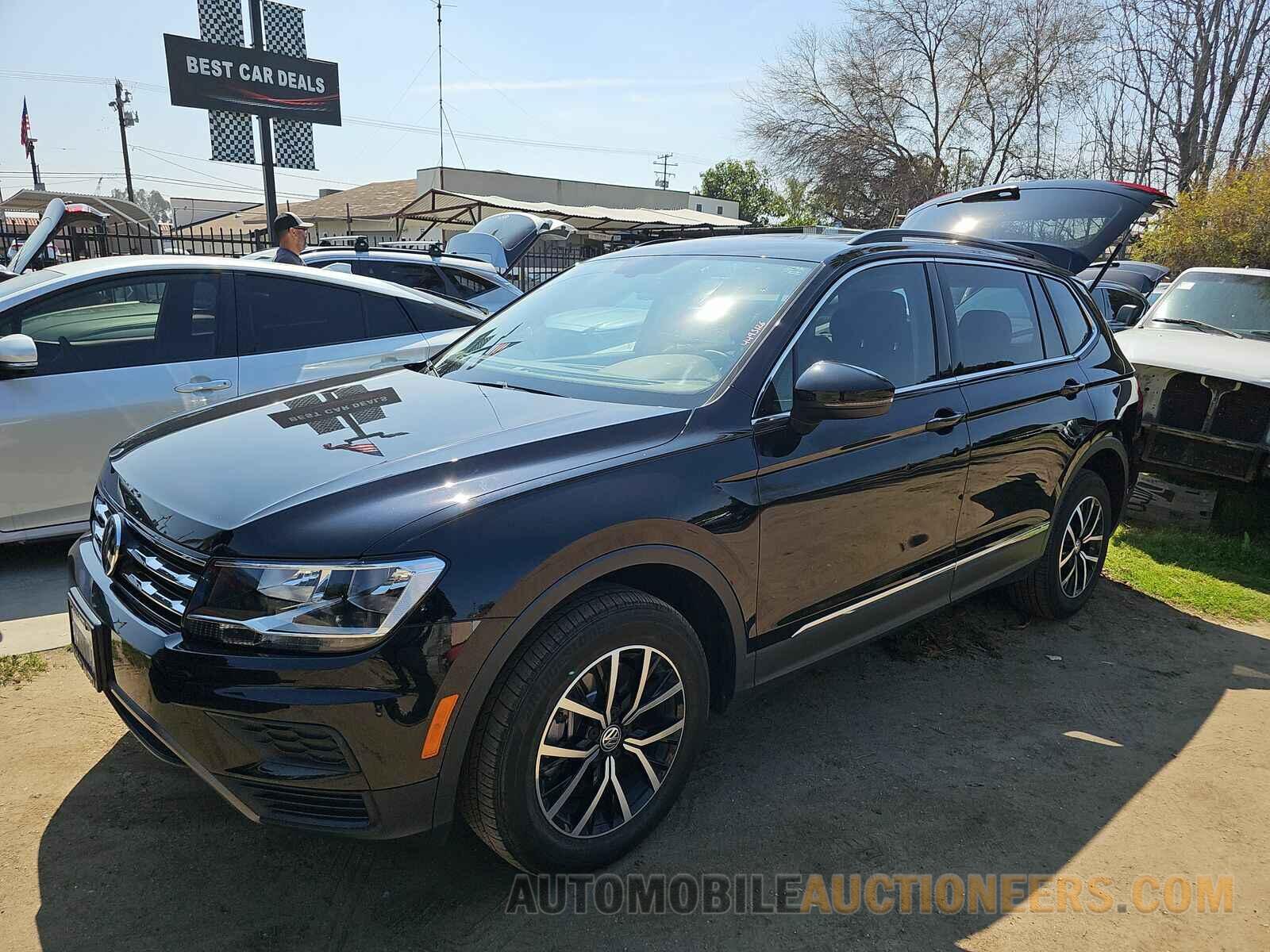 3VV3B7AX7MM090313 Volkswagen Tiguan 2021