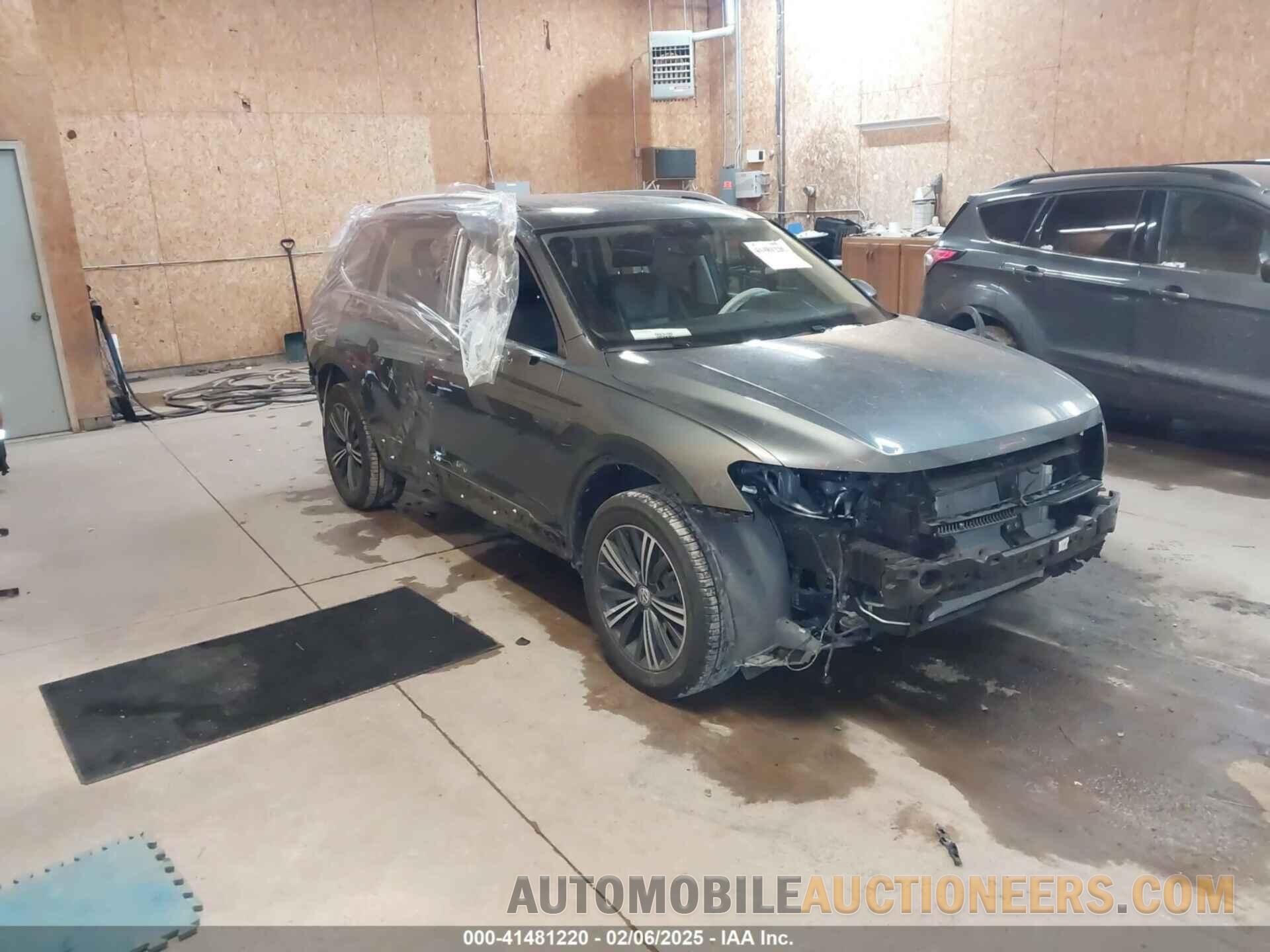 3VV3B7AX8JM016300 VOLKSWAGEN TIGUAN 2018