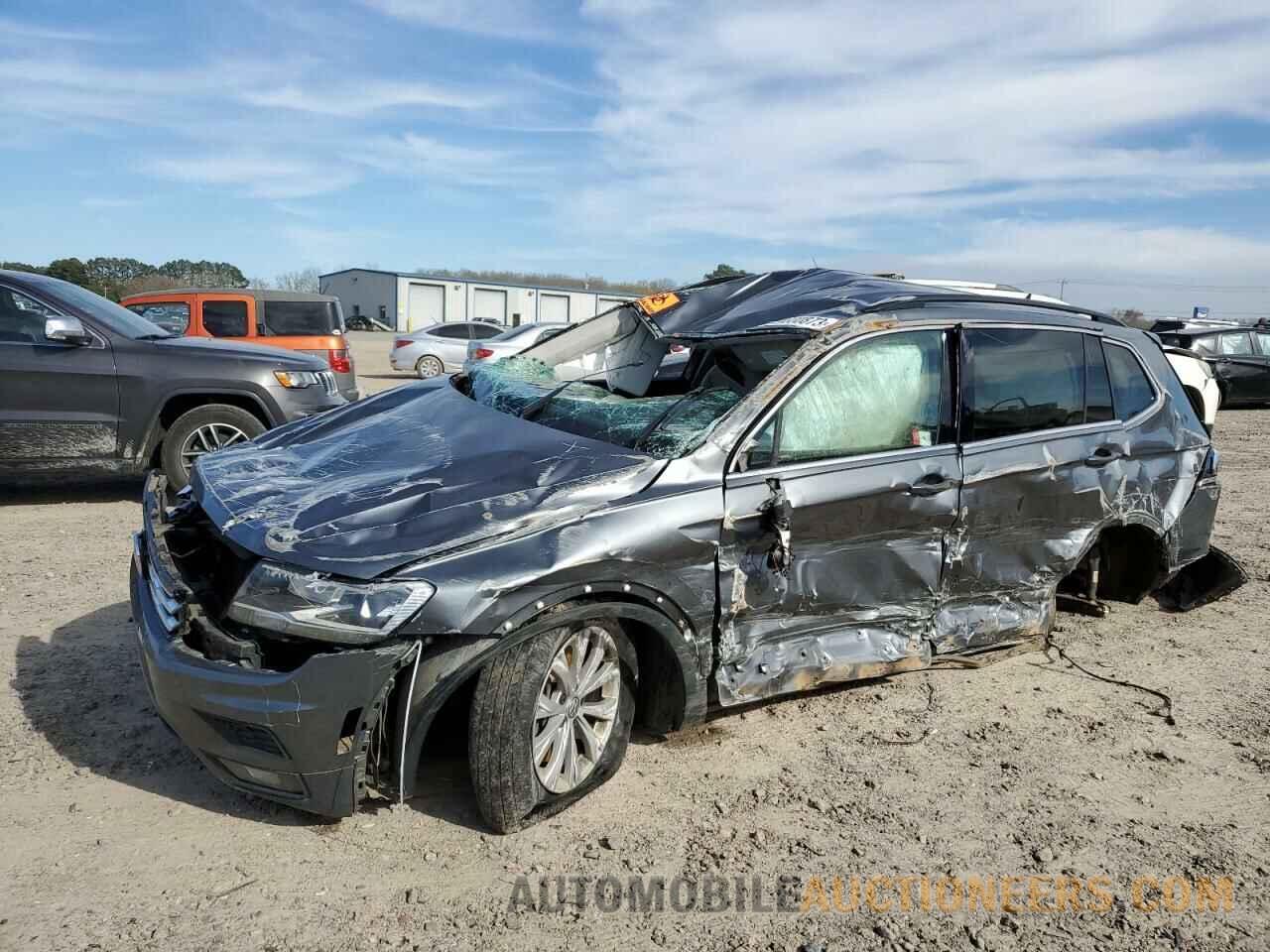 3VV3B7AX8JM033372 VOLKSWAGEN TIGUAN 2018