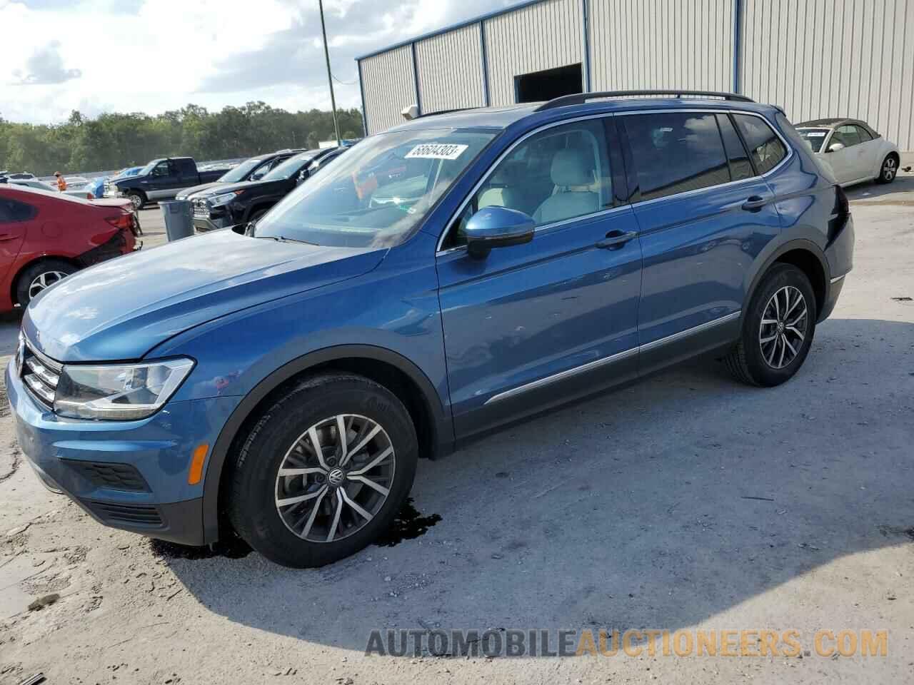 3VV3B7AX8JM193526 VOLKSWAGEN TIGUAN 2018