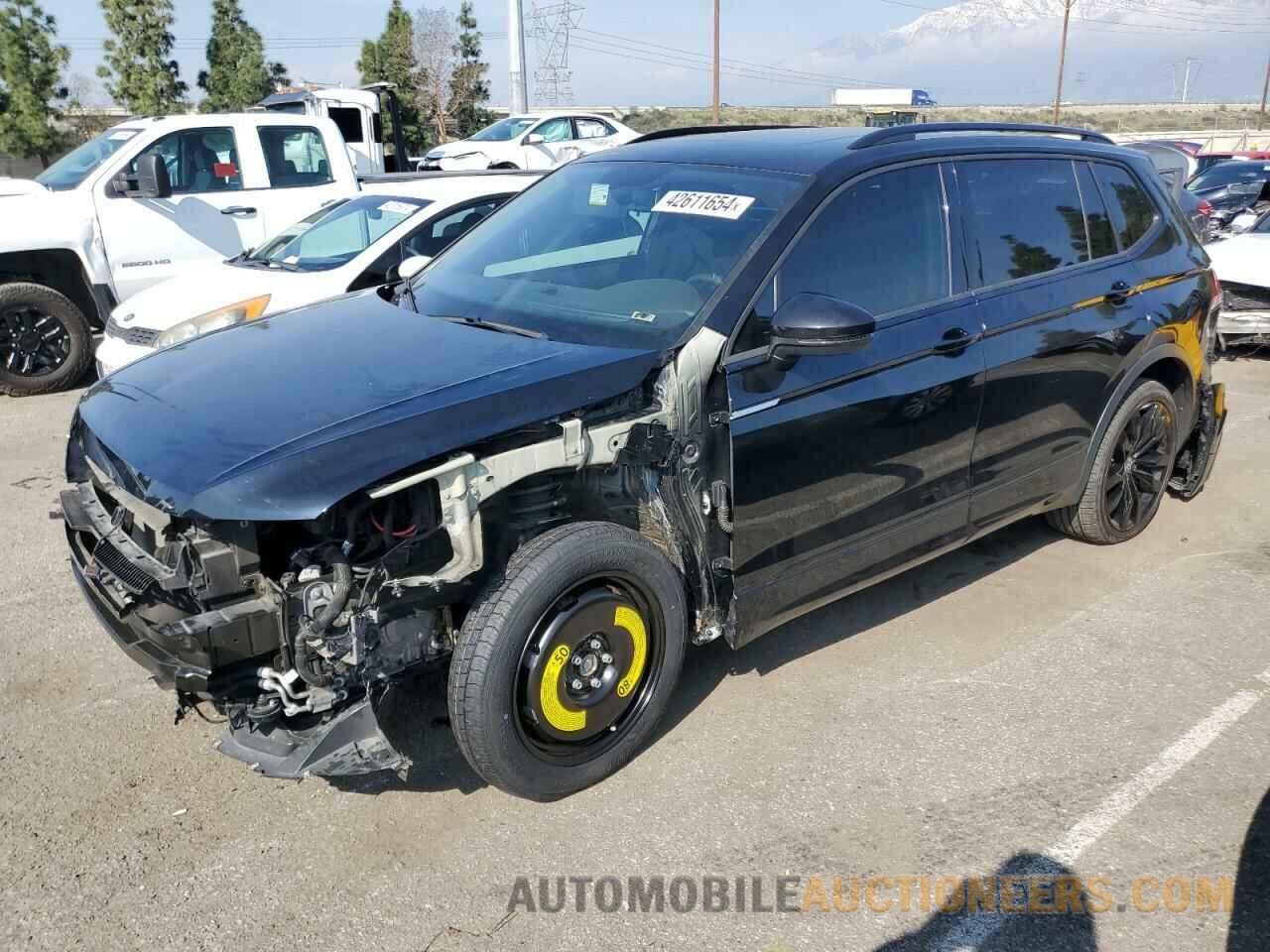 3VV3B7AX8MM113758 VOLKSWAGEN TIGUAN 2021