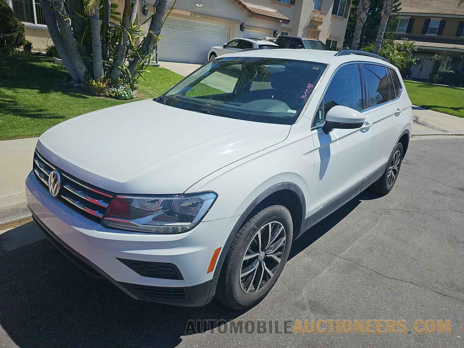 3VV3B7AX9MM099871 Volkswagen Tiguan 2021