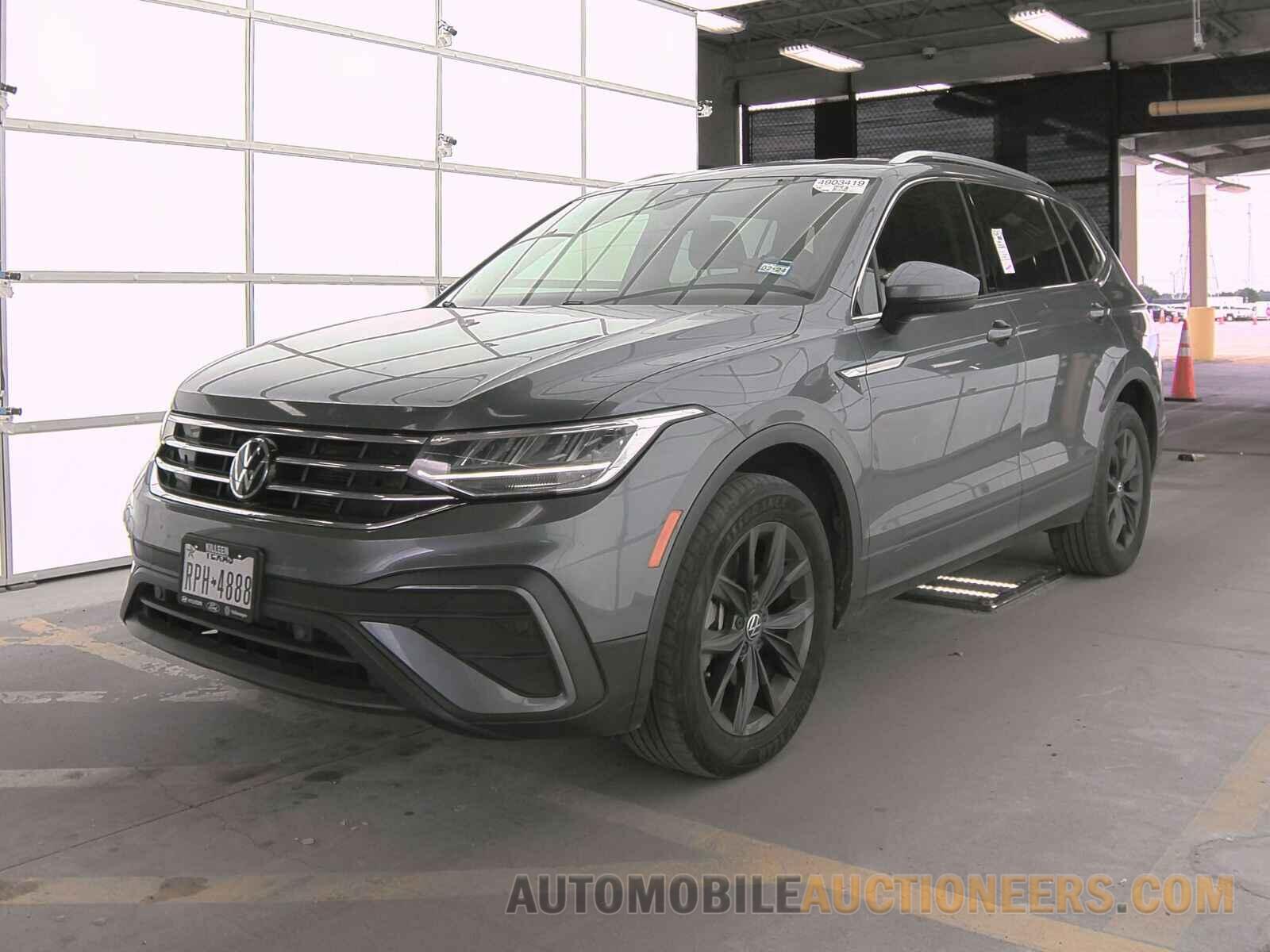 3VV3B7AX9NM035234 Volkswagen Tiguan 2022