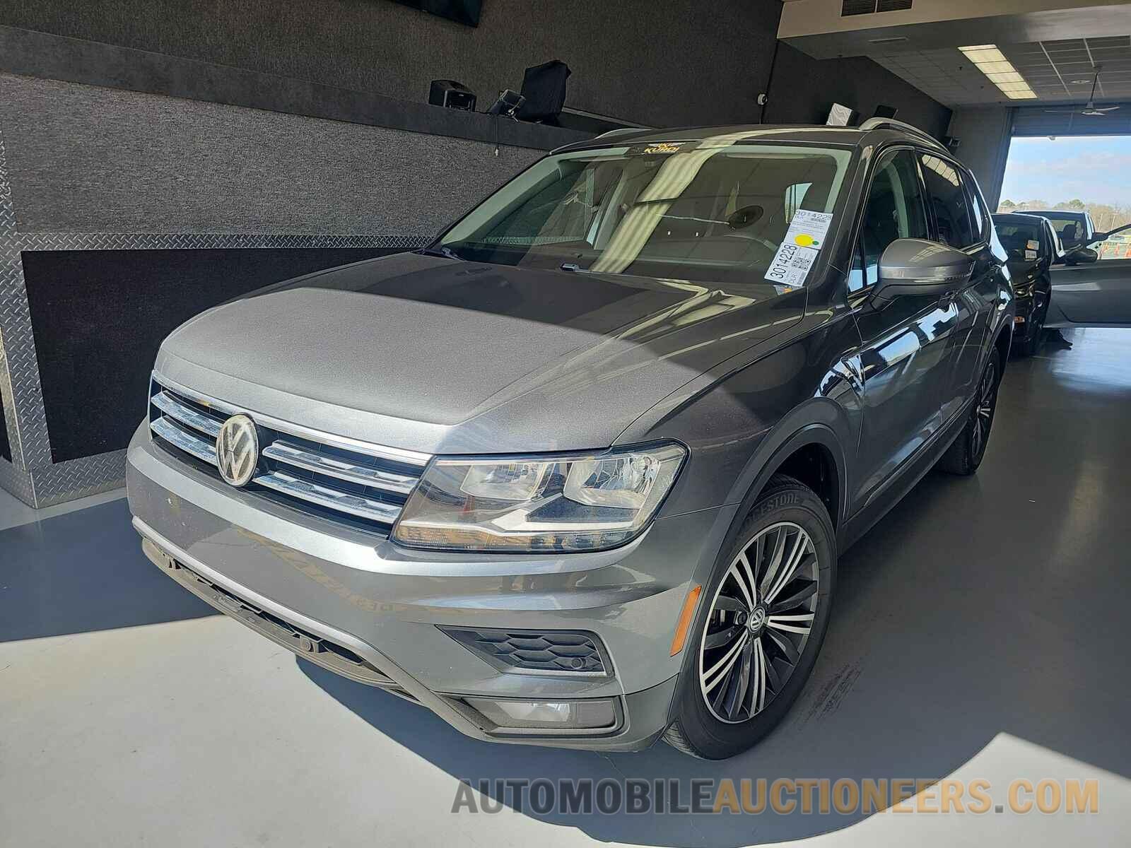 3VV3B7AXXKM031611 Volkswagen Tiguan 2019