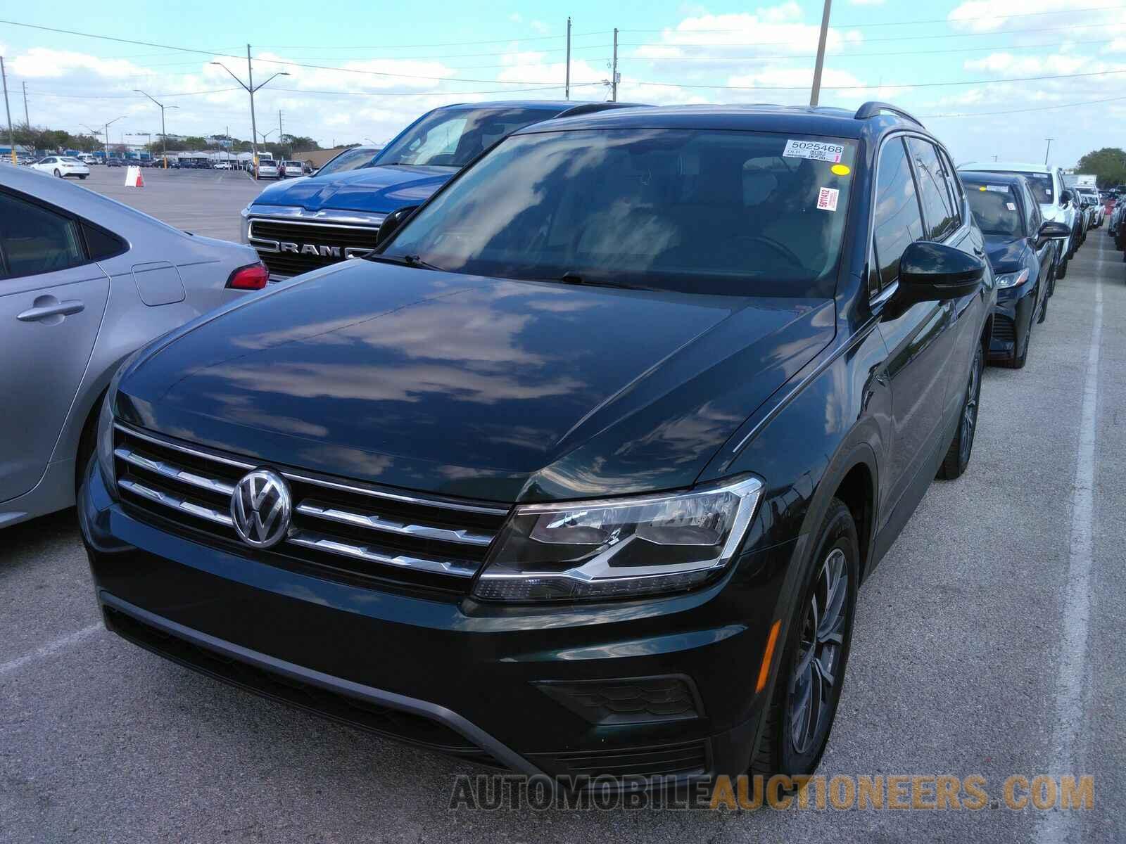 3VV3B7AXXKM157242 Volkswagen Tiguan 2019