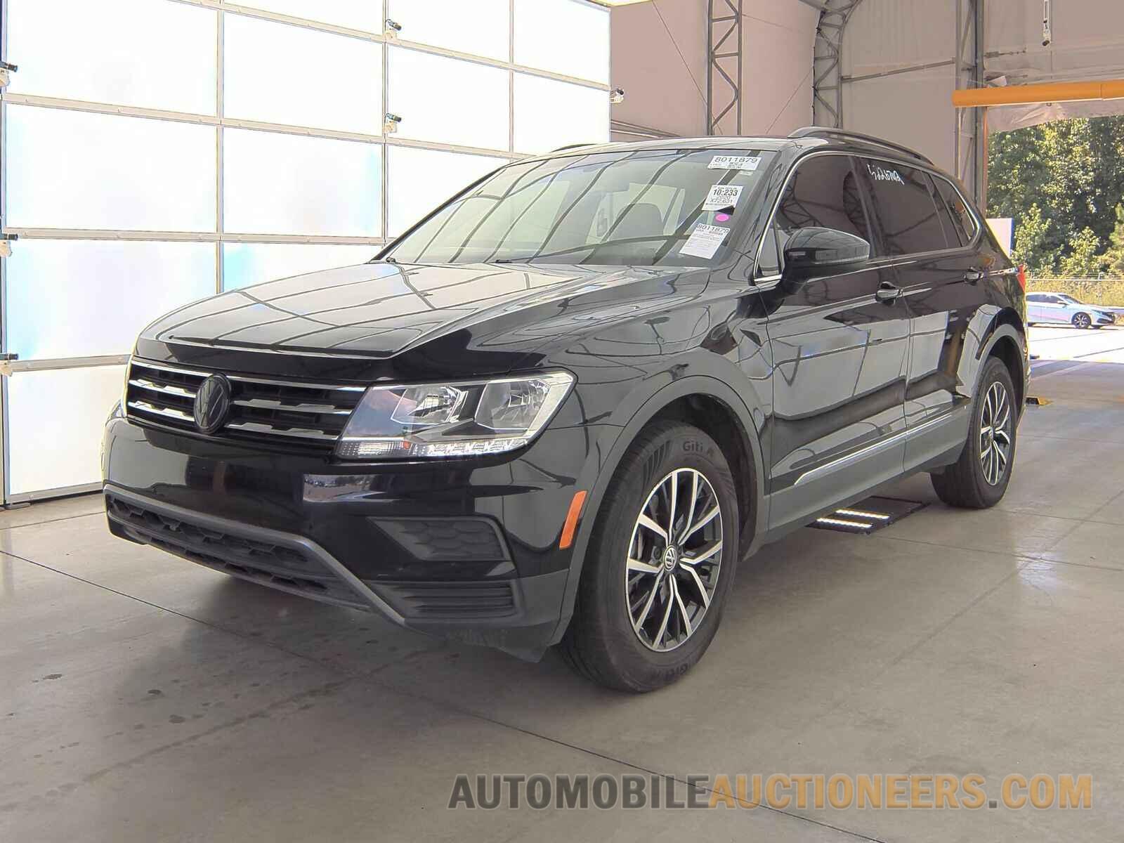 3VV3B7AXXLM062052 Volkswagen Tiguan 2020