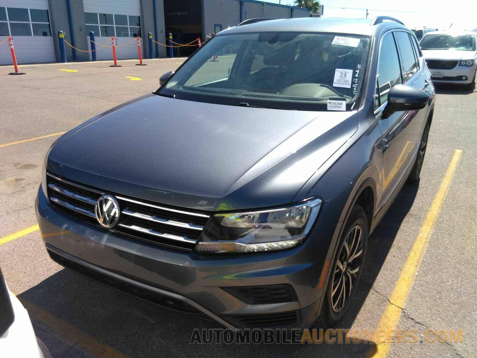 3VV3B7AXXMM048394 Volkswagen Tiguan 2021