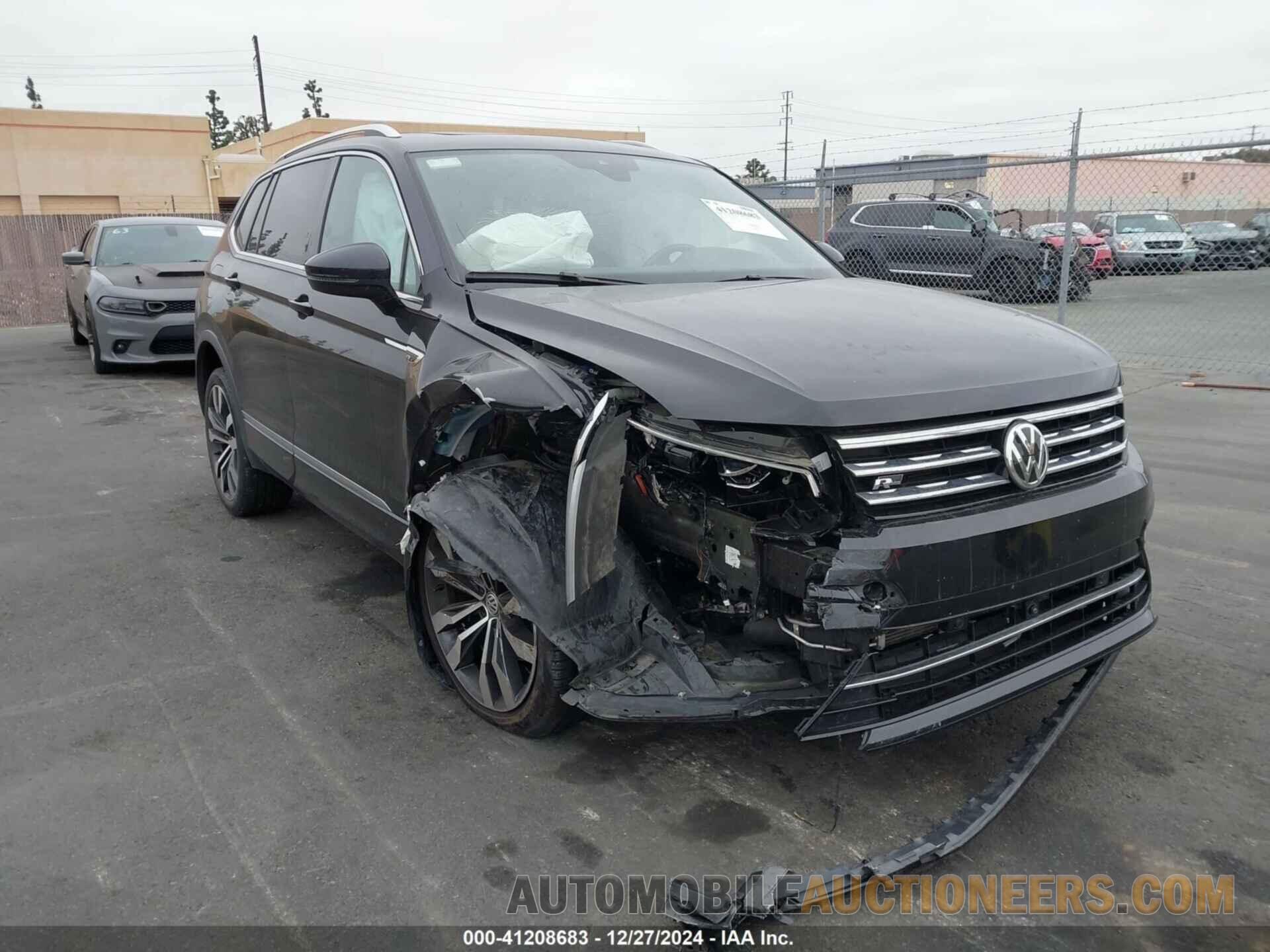 3VV4B7AX1JM187961 VOLKSWAGEN TIGUAN 2018