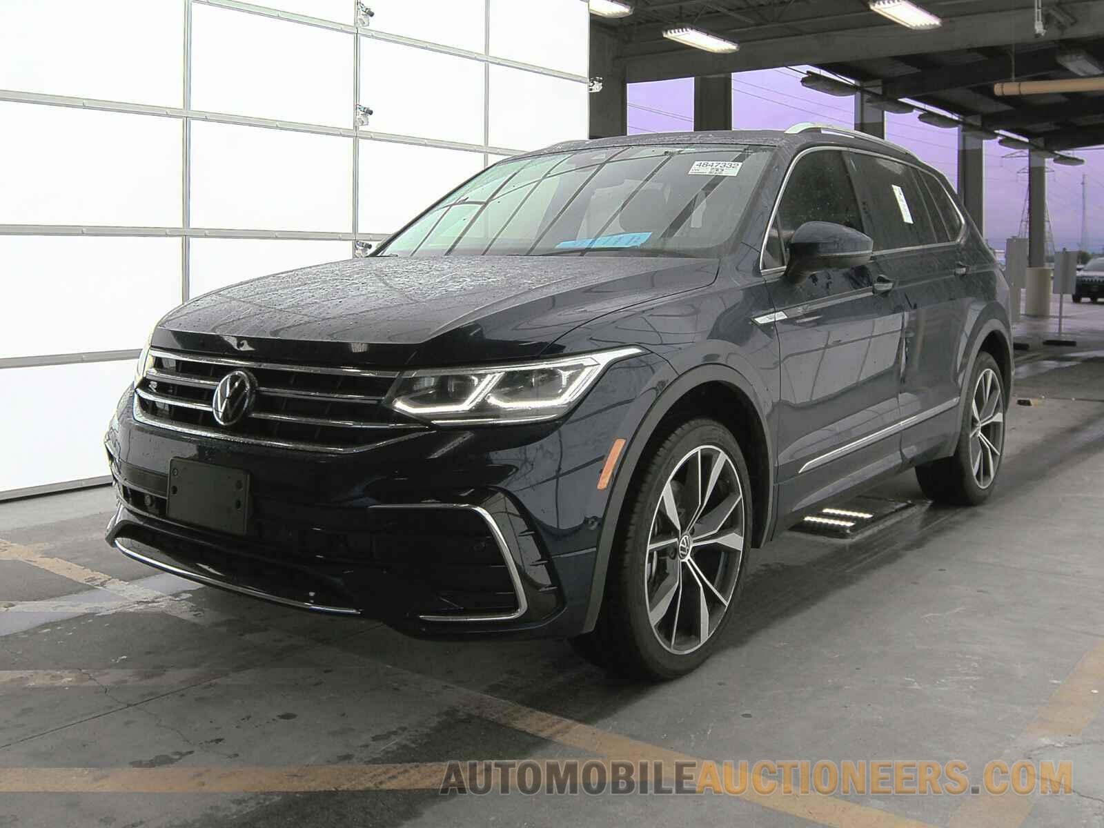 3VV4B7AX1NM112148 Volkswagen Tiguan 2022