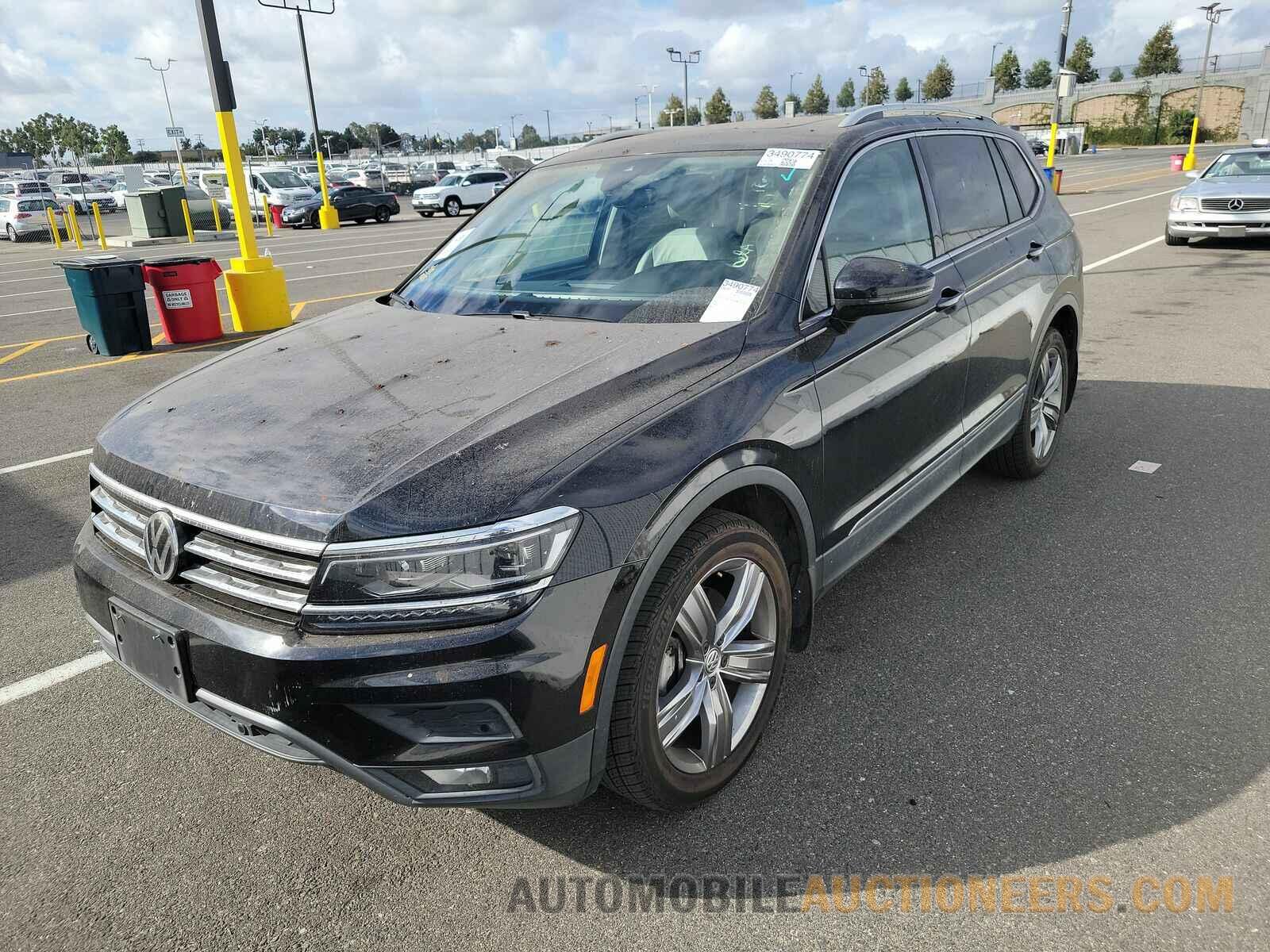 3VV4B7AX3KM042468 Volkswagen Tiguan 2019