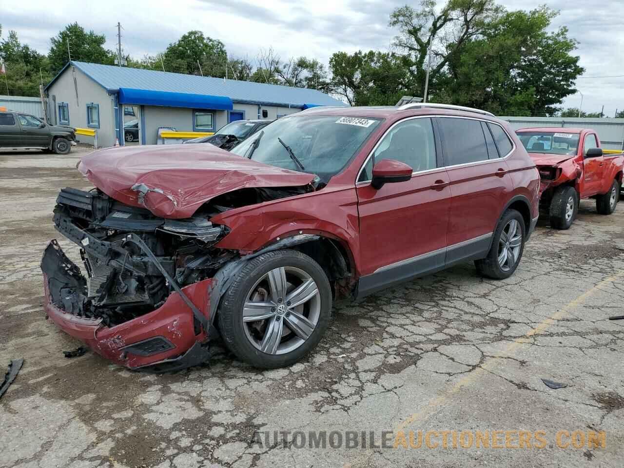 3VV5B7AX6JM055945 VOLKSWAGEN TIGUAN 2018