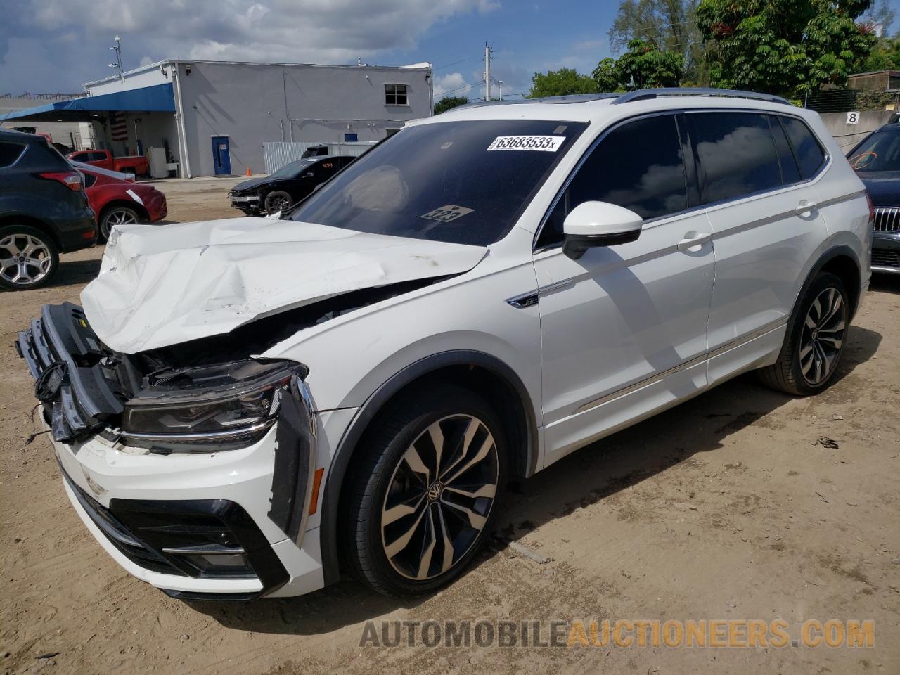 3VV5B7AX7JM217016 VOLKSWAGEN TIGUAN 2018