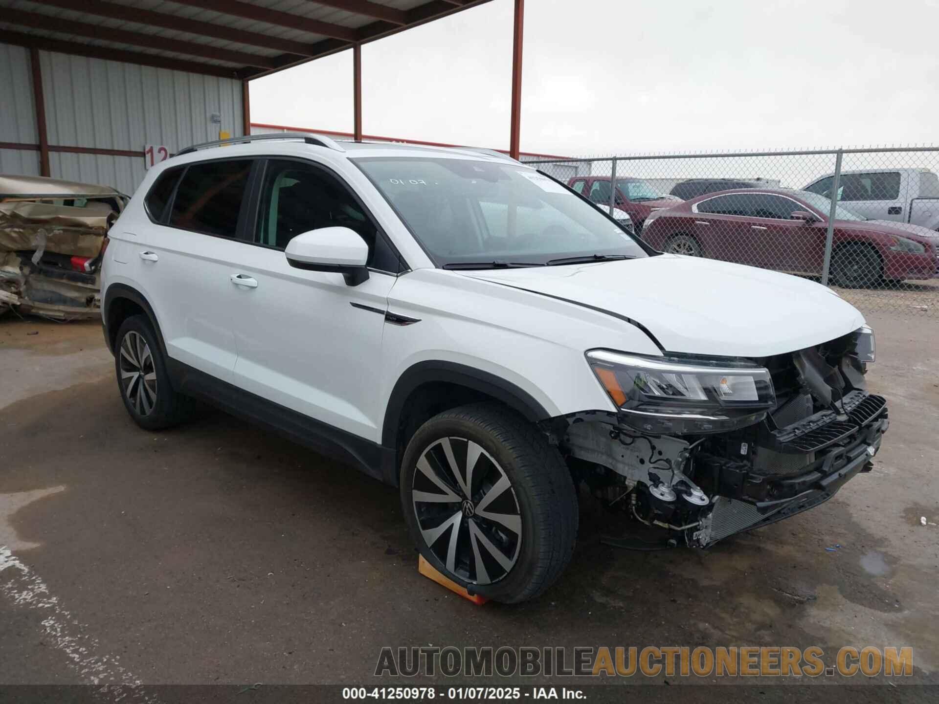 3VVEX7B25RM043592 VOLKSWAGEN TAOS 2024