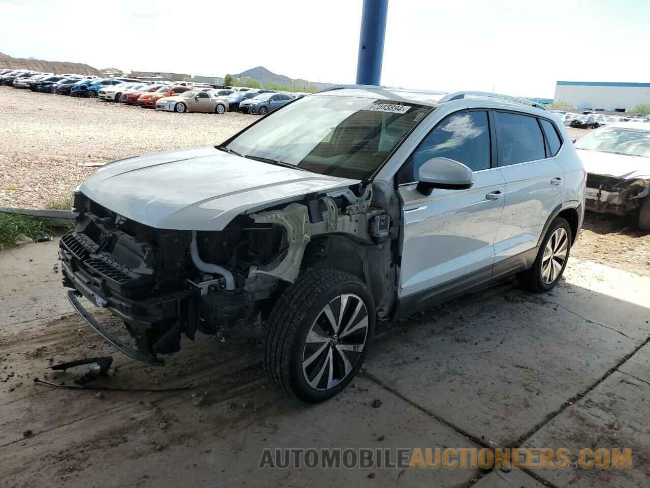 3VVEX7B26RM002579 VOLKSWAGEN TAOS SE 2024