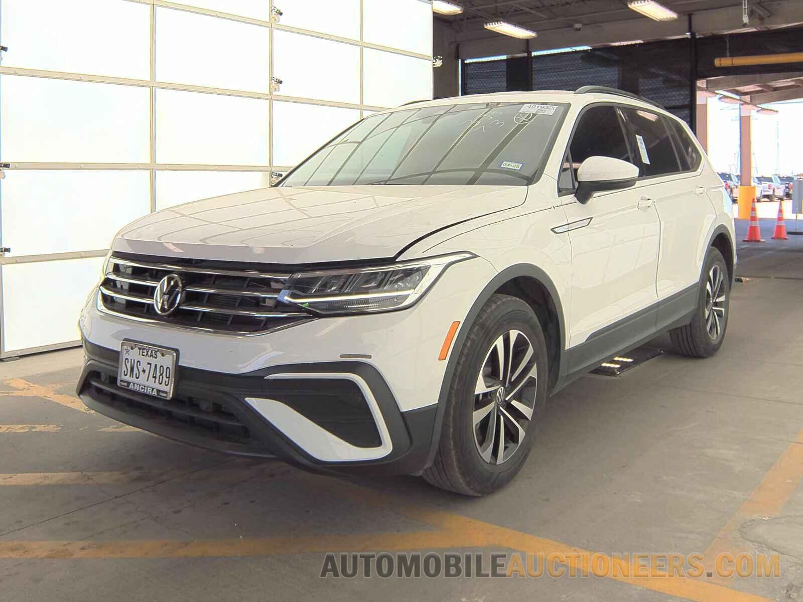 3VVRB7AX1PM081038 Volkswagen Tiguan 2023