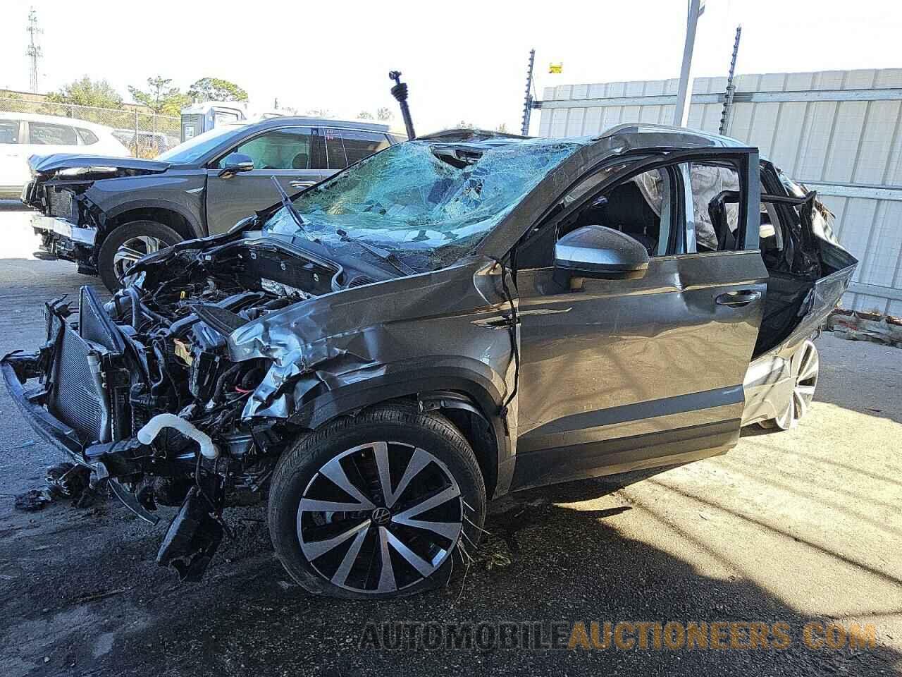 3VVSX7B23RM048695 VOLKSWAGEN TAOS SE 2024