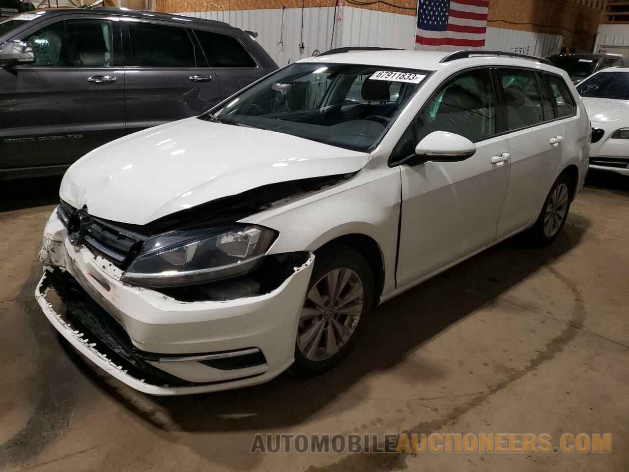 3VW117AU4KM508710 VOLKSWAGEN GOLF 2019