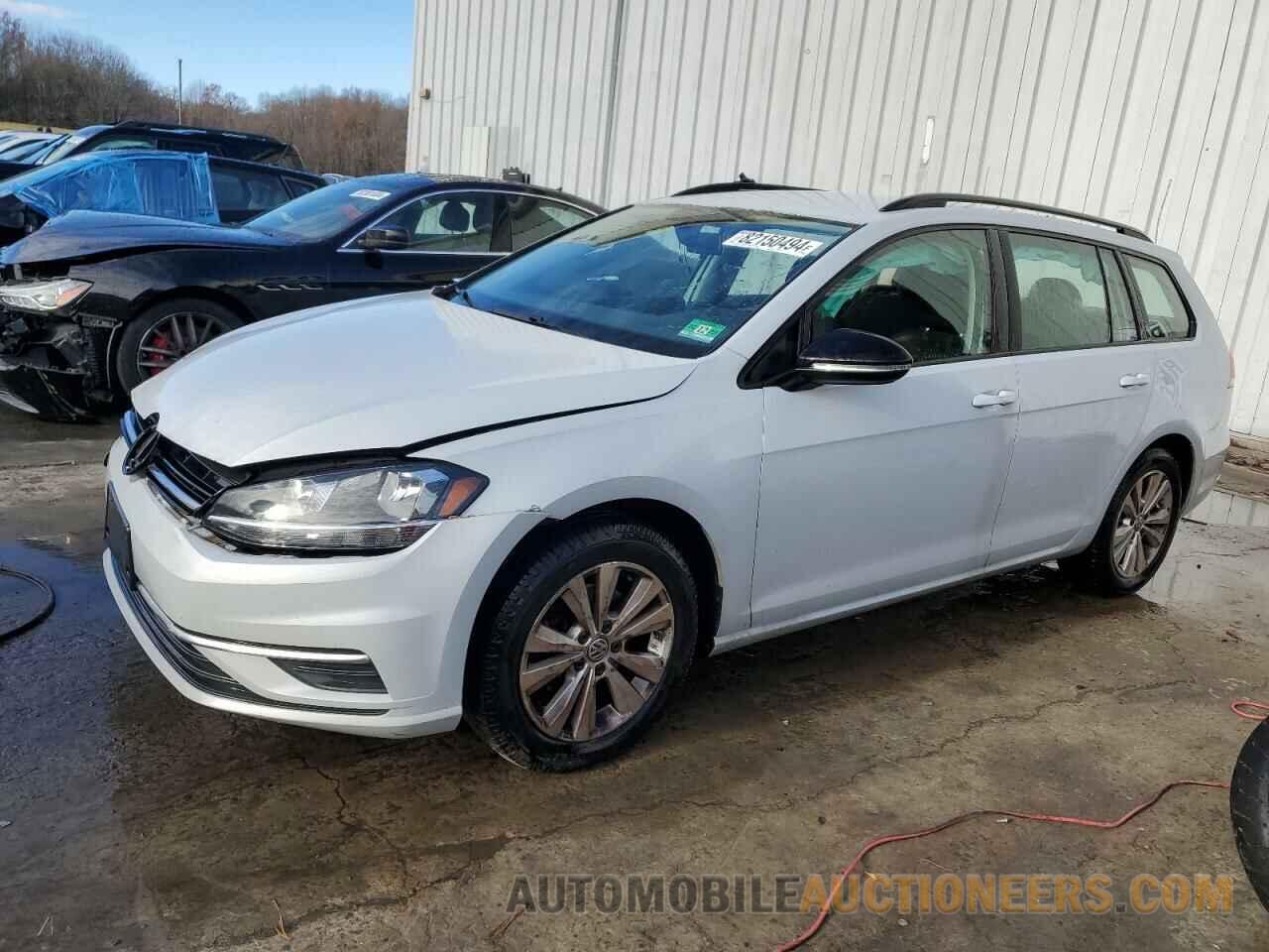 3VW117AUXJM760394 VOLKSWAGEN GOLF 2018