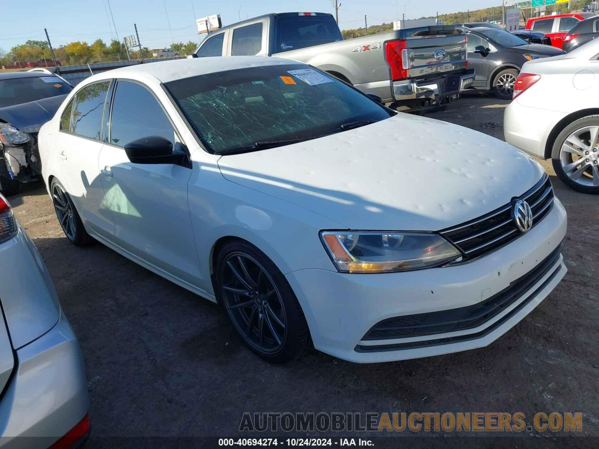 3VW167AJ6GM273385 VOLKSWAGEN JETTA 2016