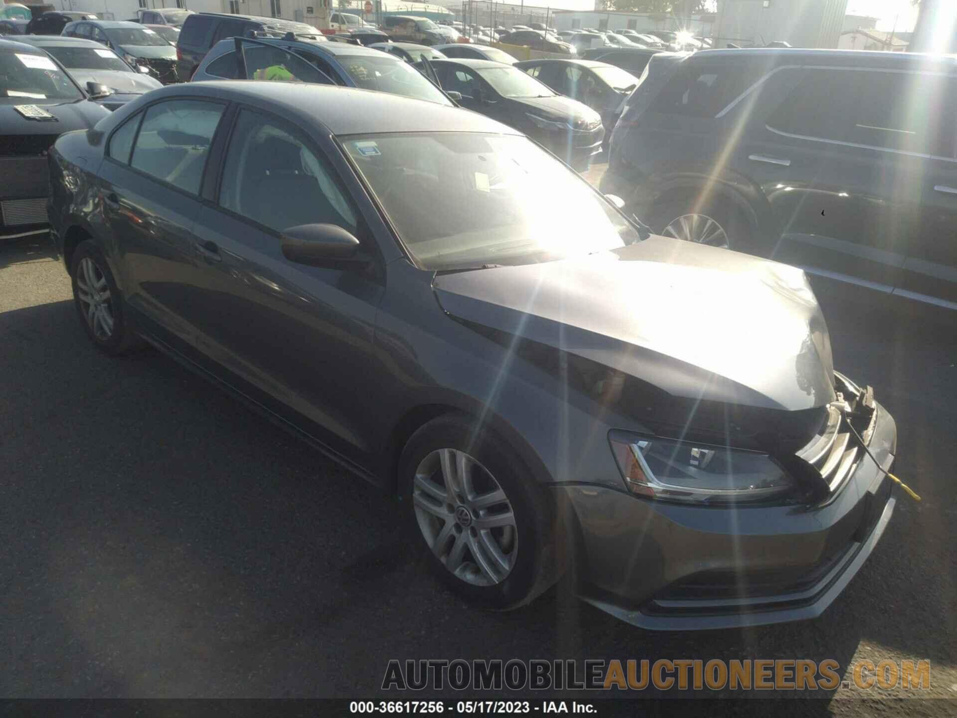 3VW167AJ6JM215333 VOLKSWAGEN JETTA 2018