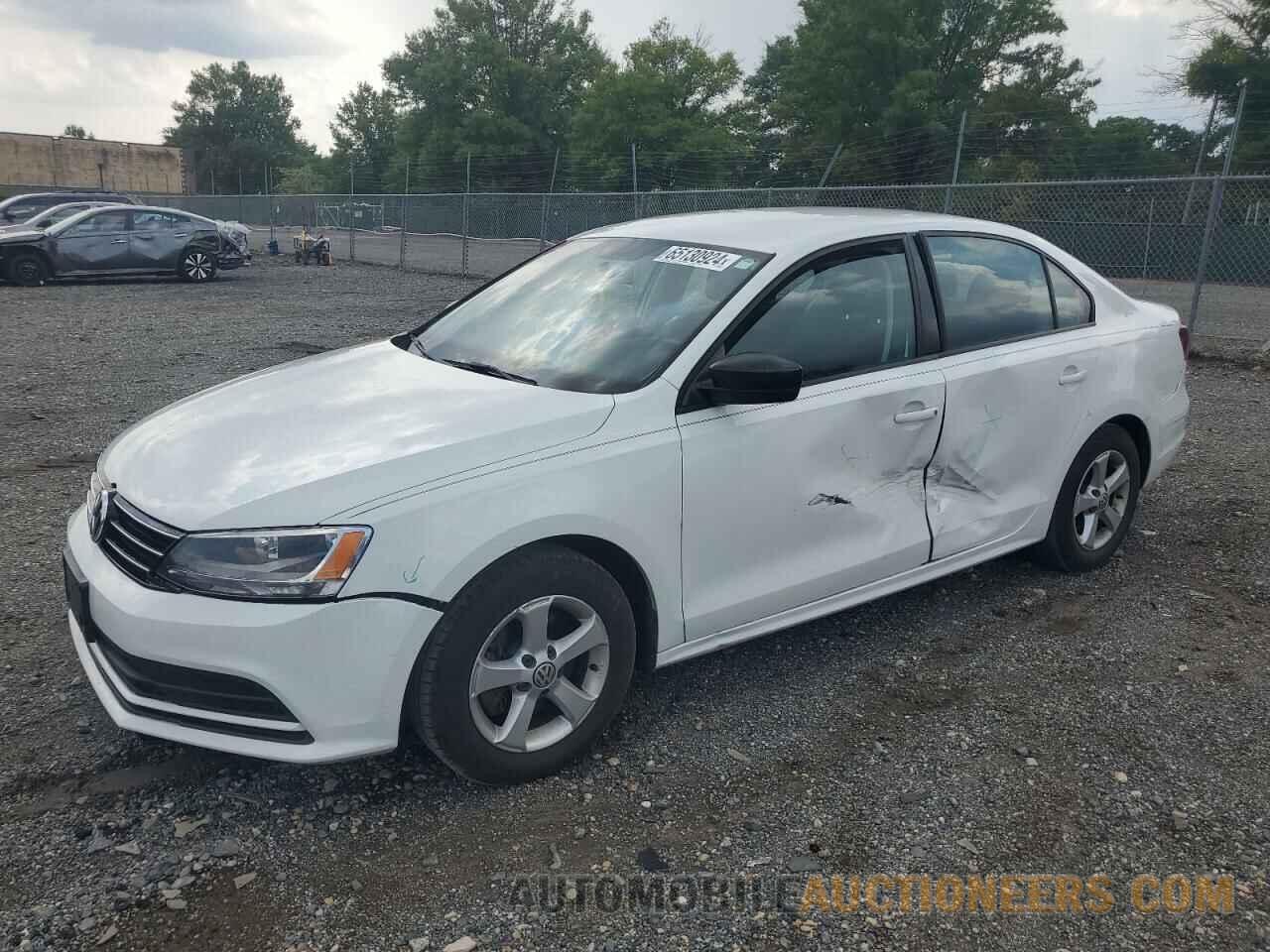 3VW167AJ9GM365025 VOLKSWAGEN JETTA 2016