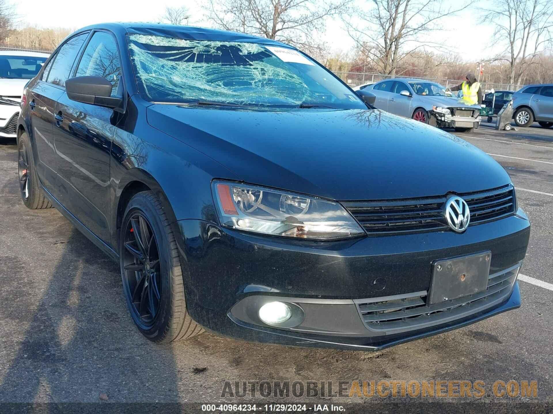 3VW1K7AJXCM340351 VOLKSWAGEN JETTA 2012