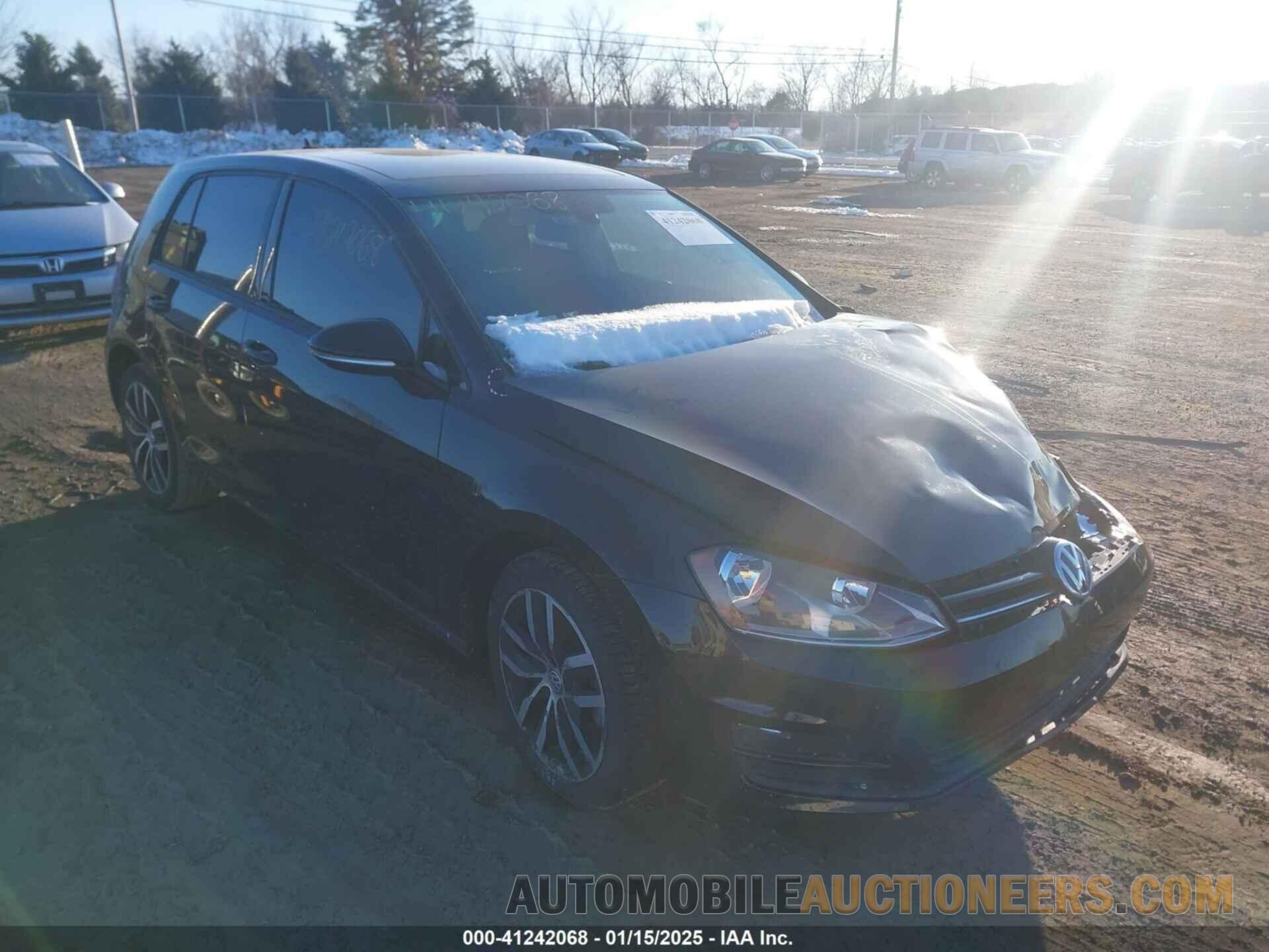 3VW217AU4HM017079 VOLKSWAGEN GOLF 2017