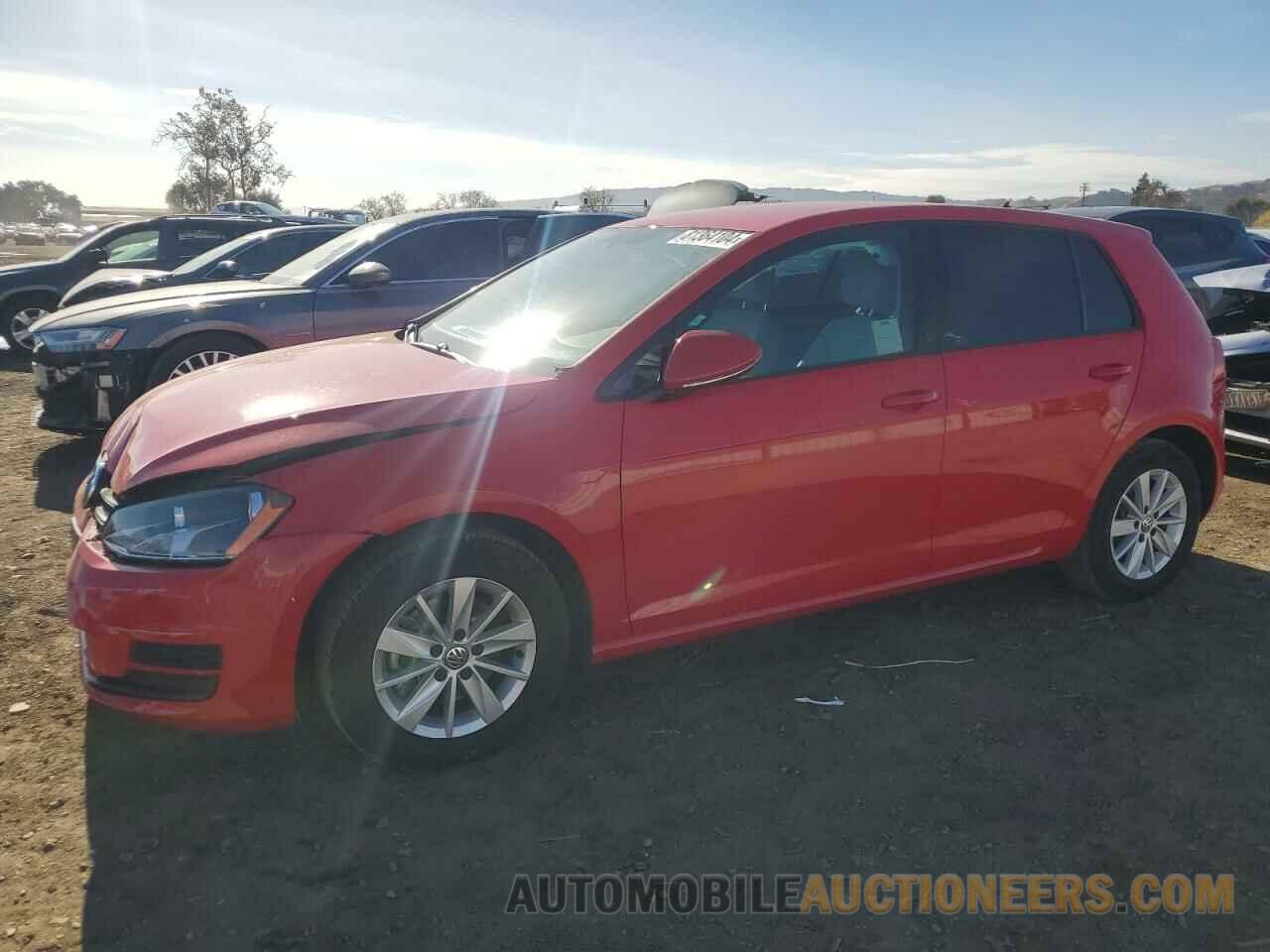 3VW217AU8HM053549 VOLKSWAGEN GOLF 2017