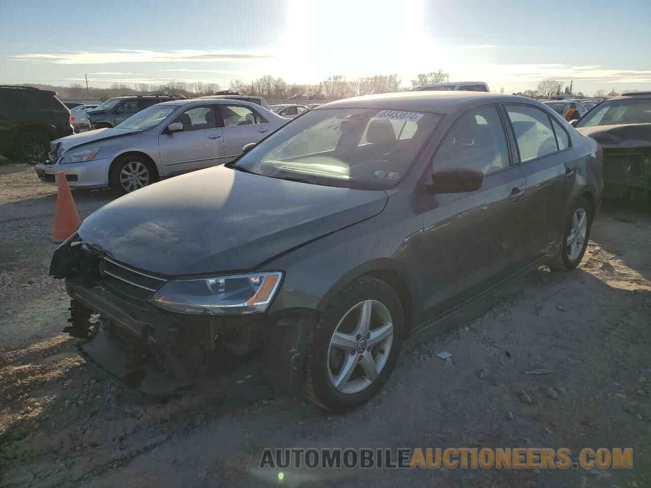 3VW267AJ7GM330990 VOLKSWAGEN JETTA 2016