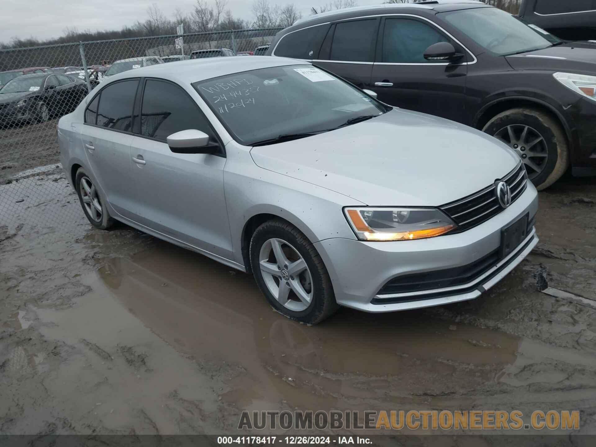 3VW267AJ8GM275563 VOLKSWAGEN JETTA 2016