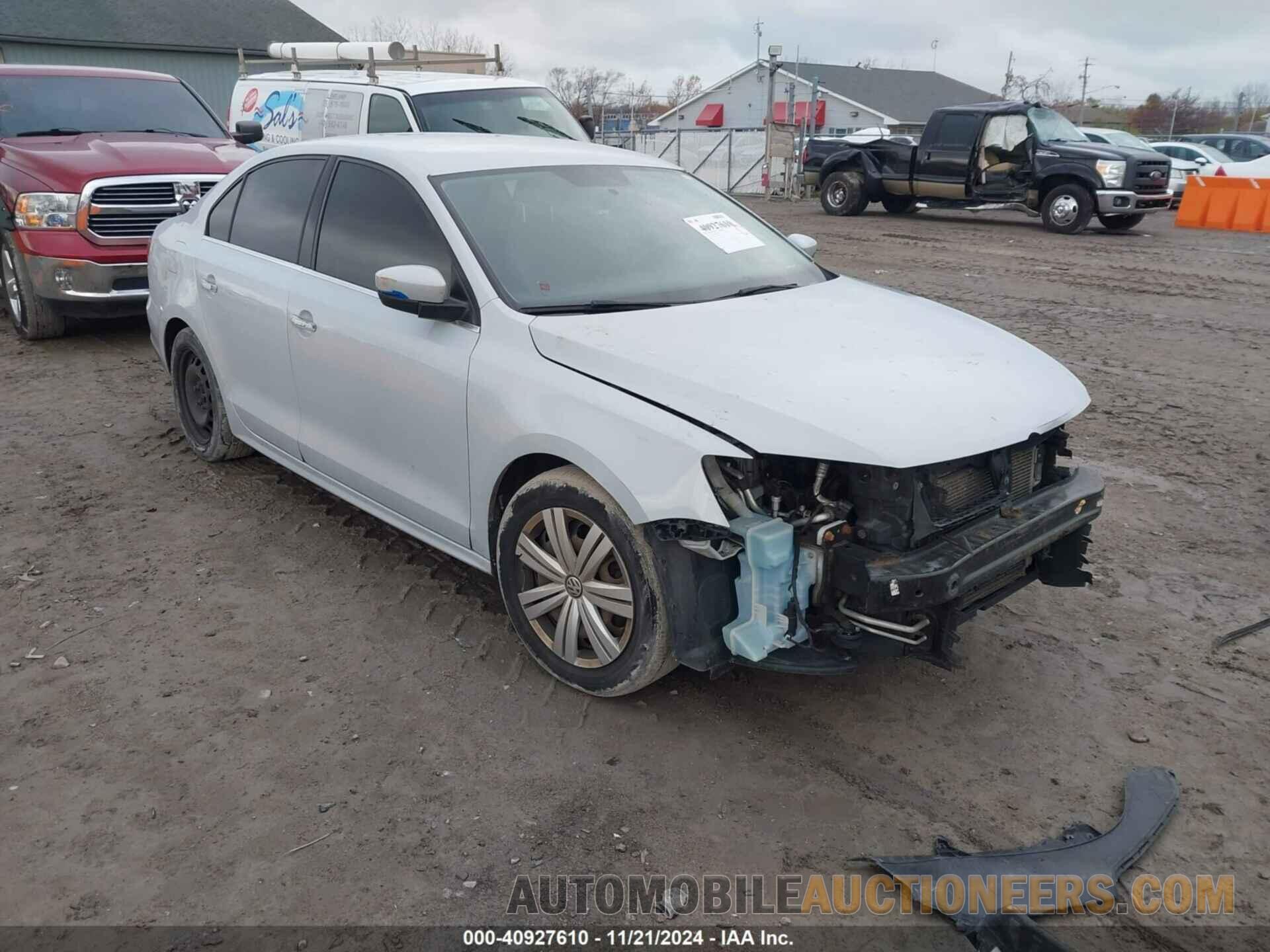 3VW2B7AJ0HM271827 VOLKSWAGEN JETTA 2017