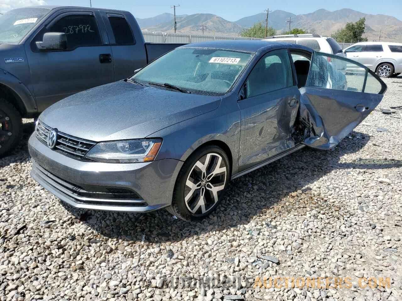 3VW2B7AJ1JM212890 VOLKSWAGEN JETTA 2018