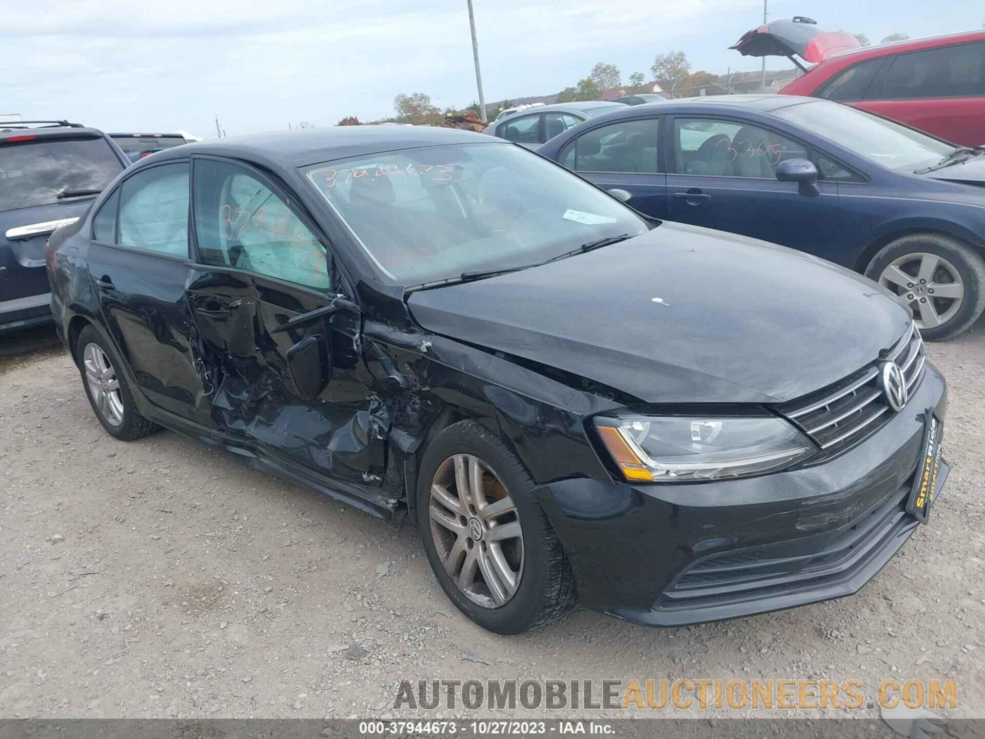 3VW2B7AJ1JM213439 VOLKSWAGEN JETTA 2018