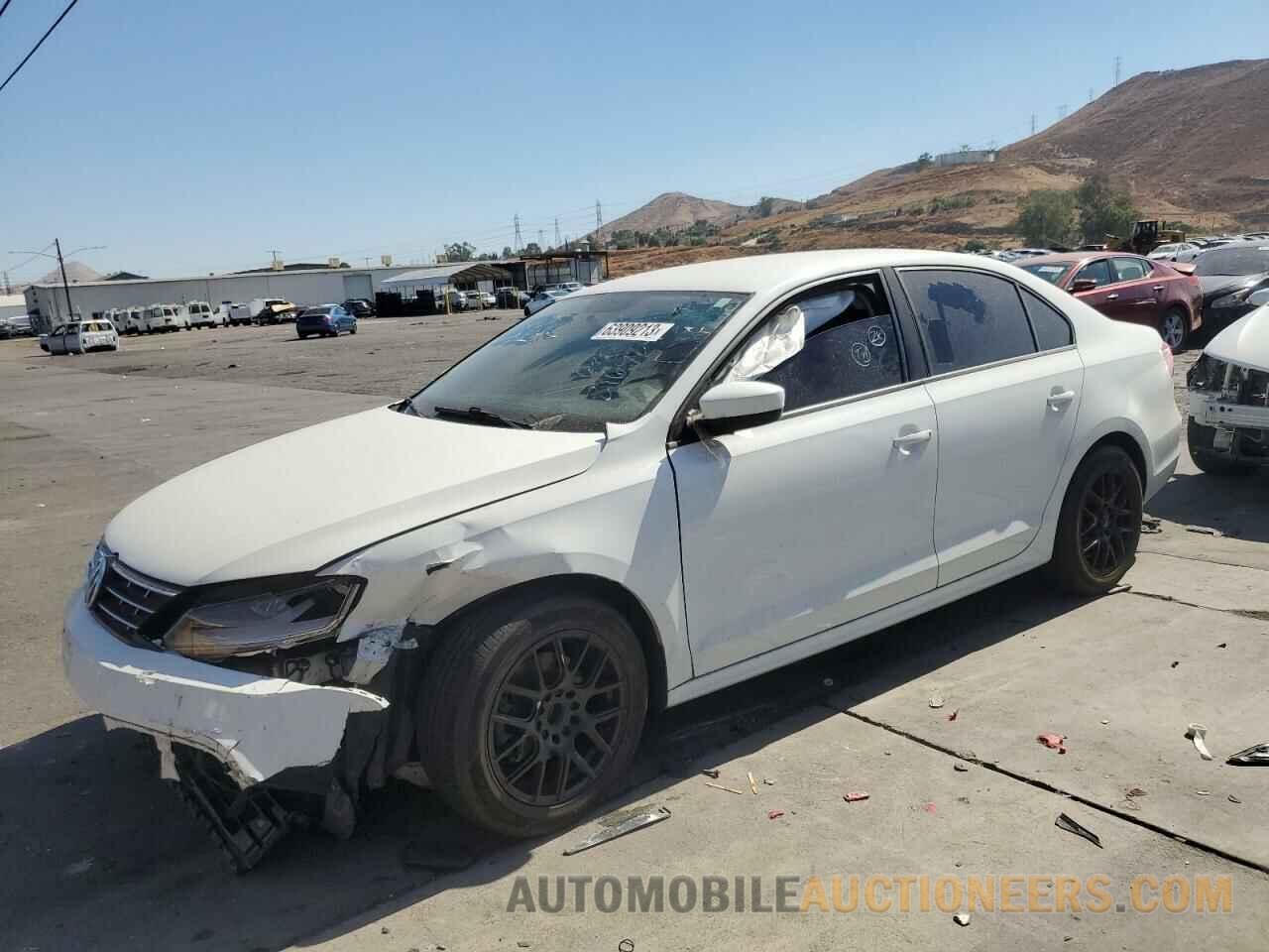 3VW2B7AJ1JM216924 VOLKSWAGEN JETTA 2018