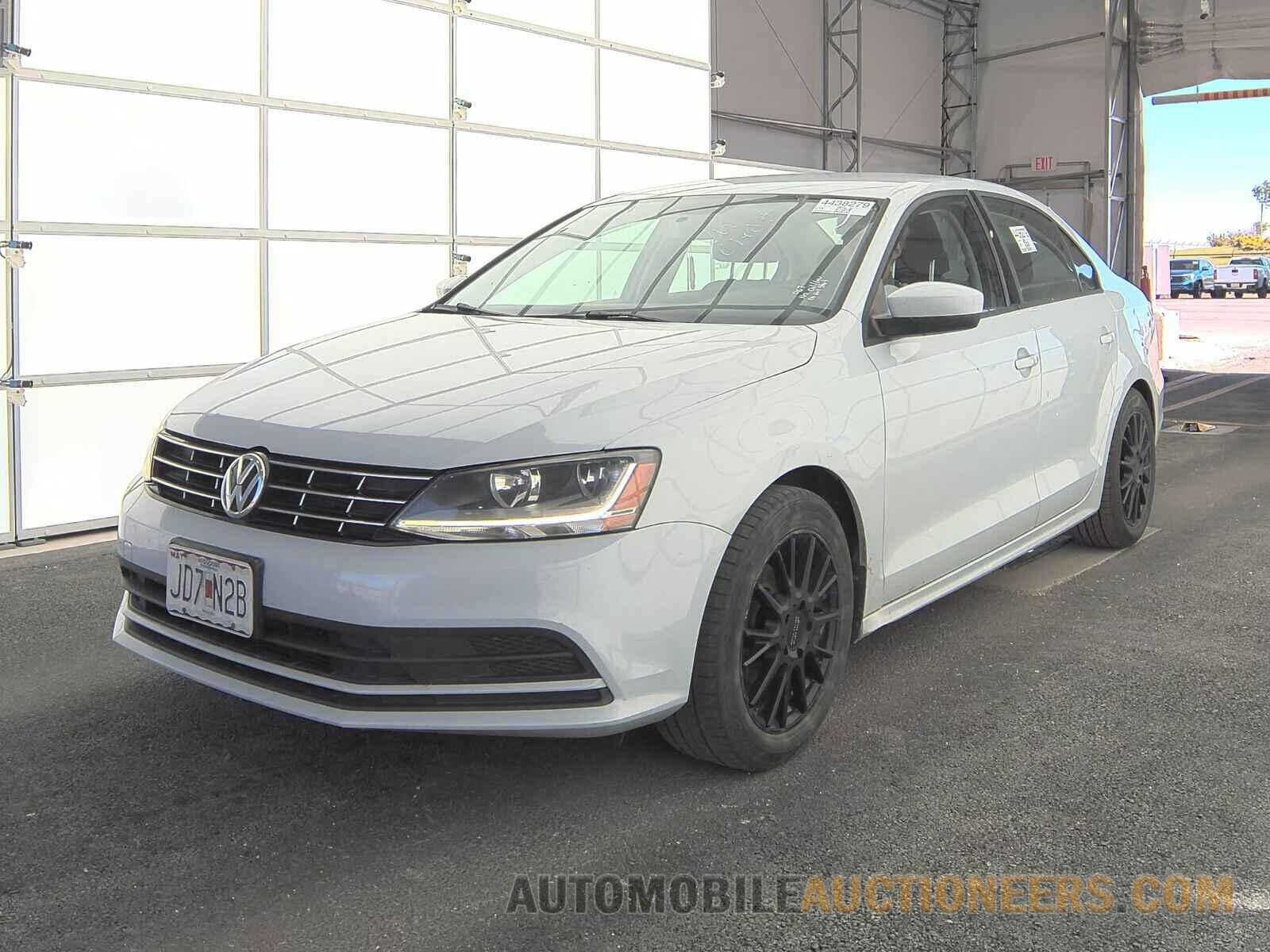 3VW2B7AJ1JM249339 Volkswagen Jetta 2018