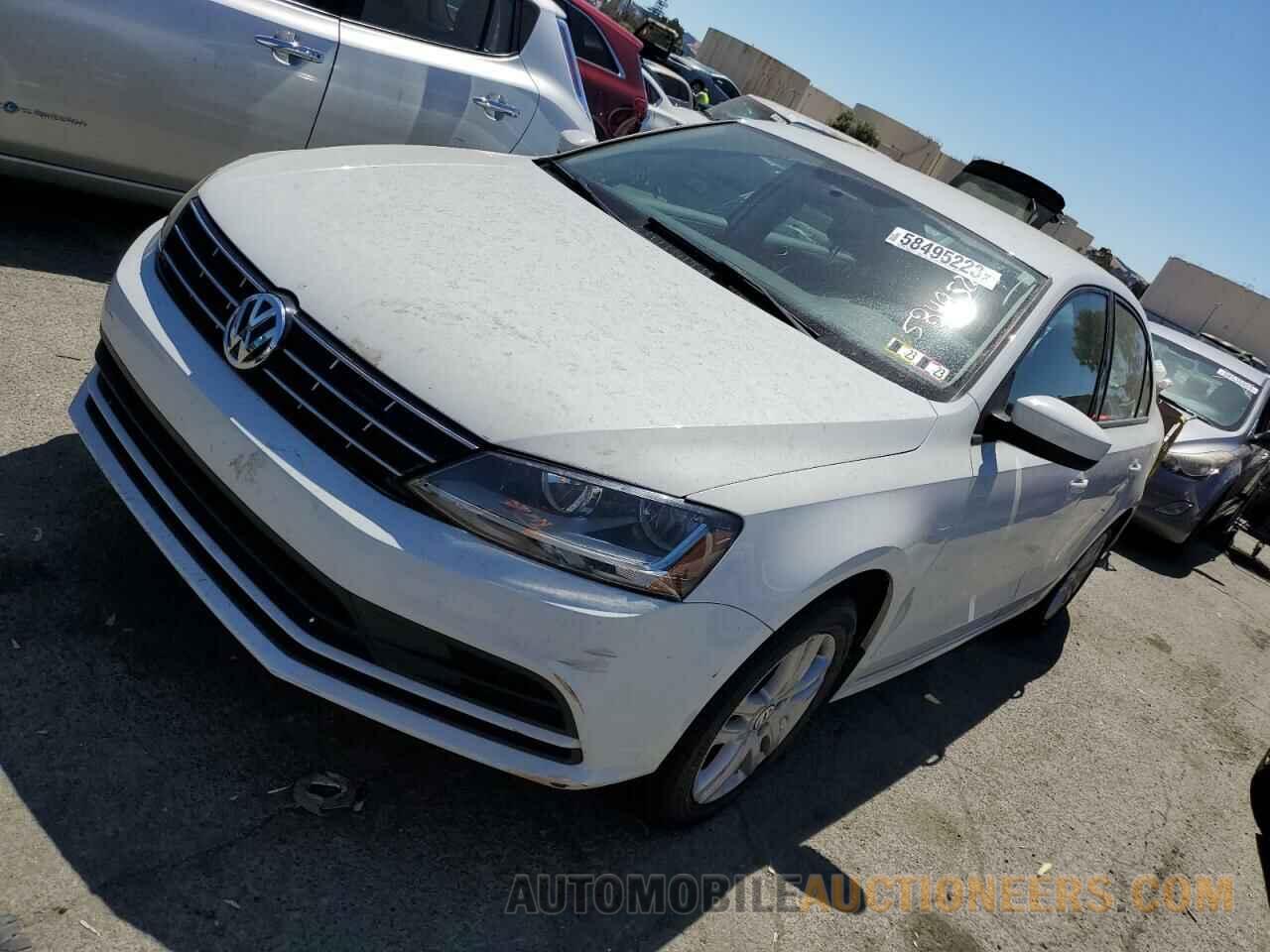 3VW2B7AJ2JM254517 VOLKSWAGEN JETTA 2018