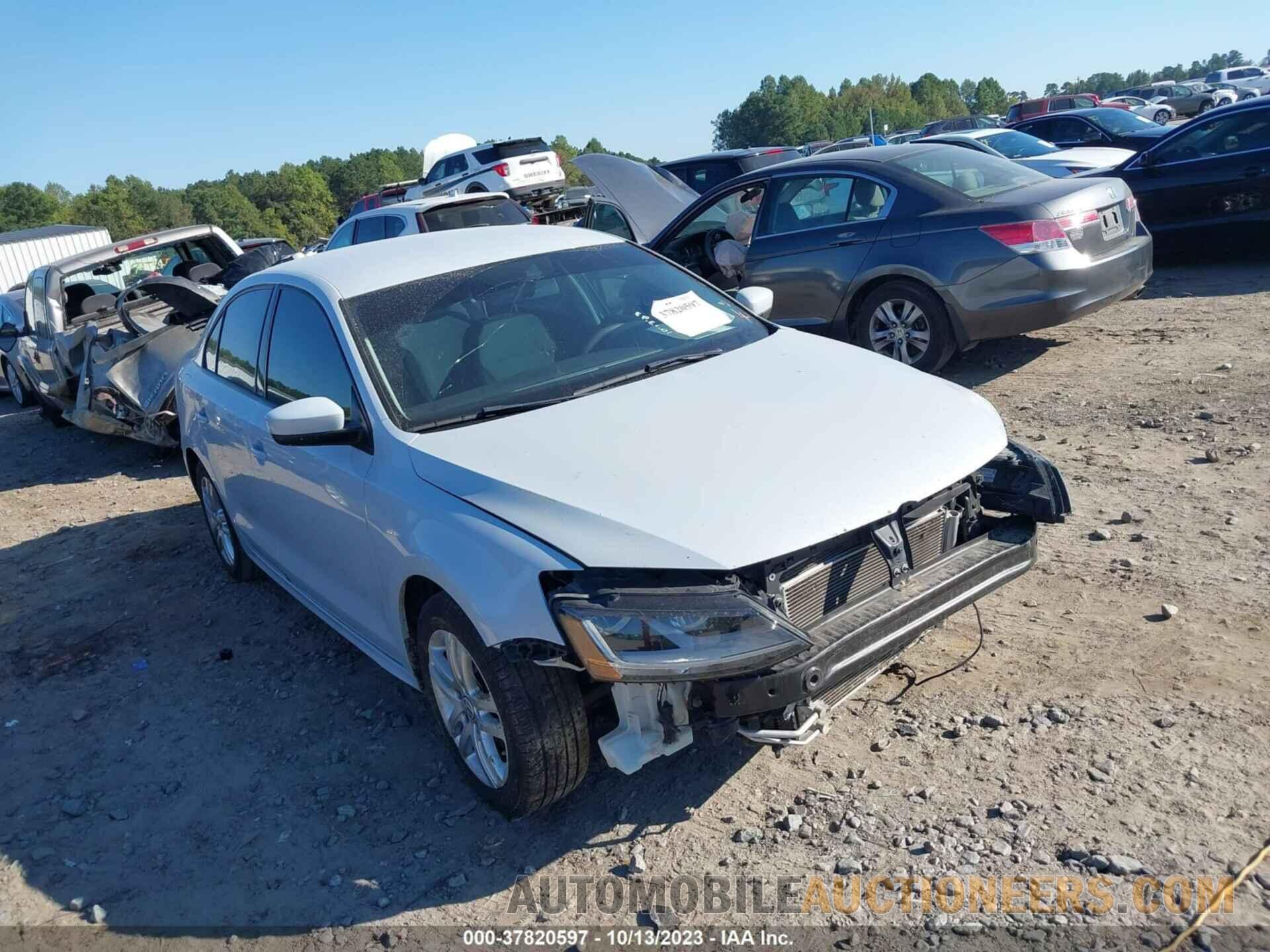 3VW2B7AJ5JM217512 VOLKSWAGEN JETTA 2018